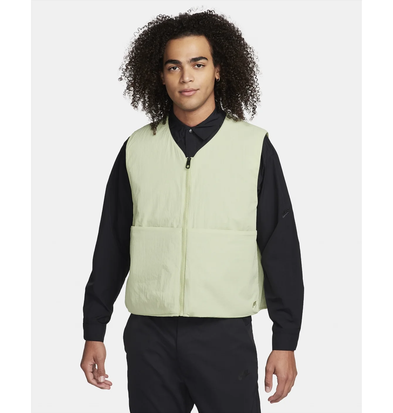 Жилетка чоловіча Nike Sportswear Tech Pack Therma-Fit Adv Nike Forward-Lined Vest Green FQ3863-371