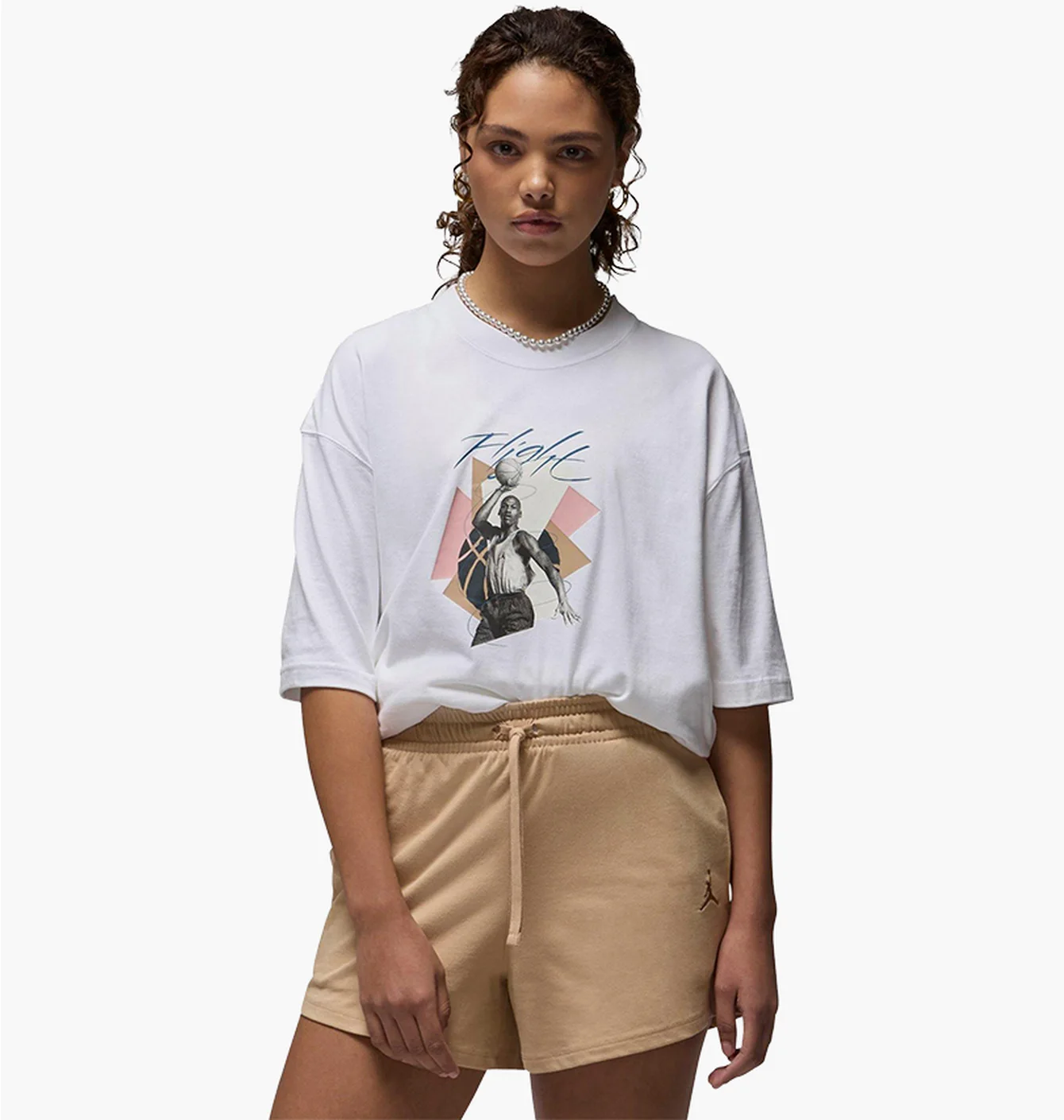 Футболка жіноча Nike Oversized Graphic T-Shirt White FN5708-100