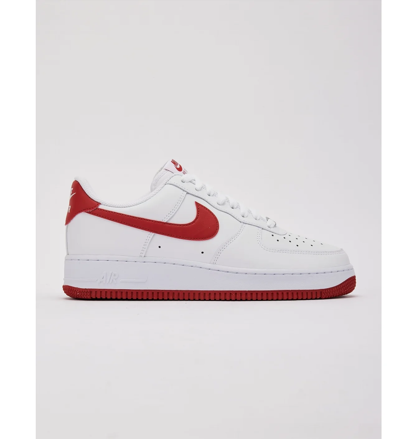 Кросівки чоловічі Nike Air Force 1 Low 07 White FJ4146-106