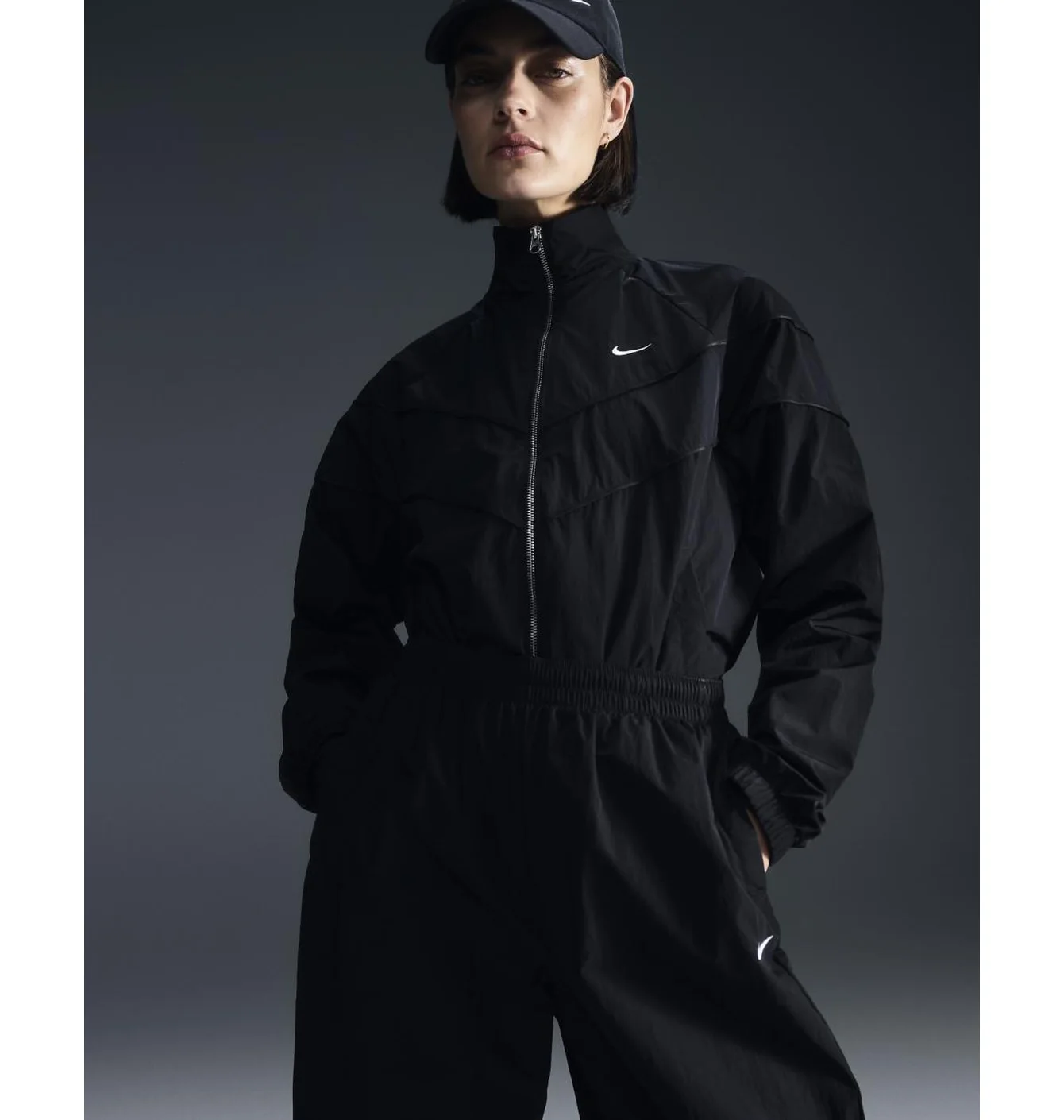 Олімпійка жіноча Nike Windrunner Black FV6304-010