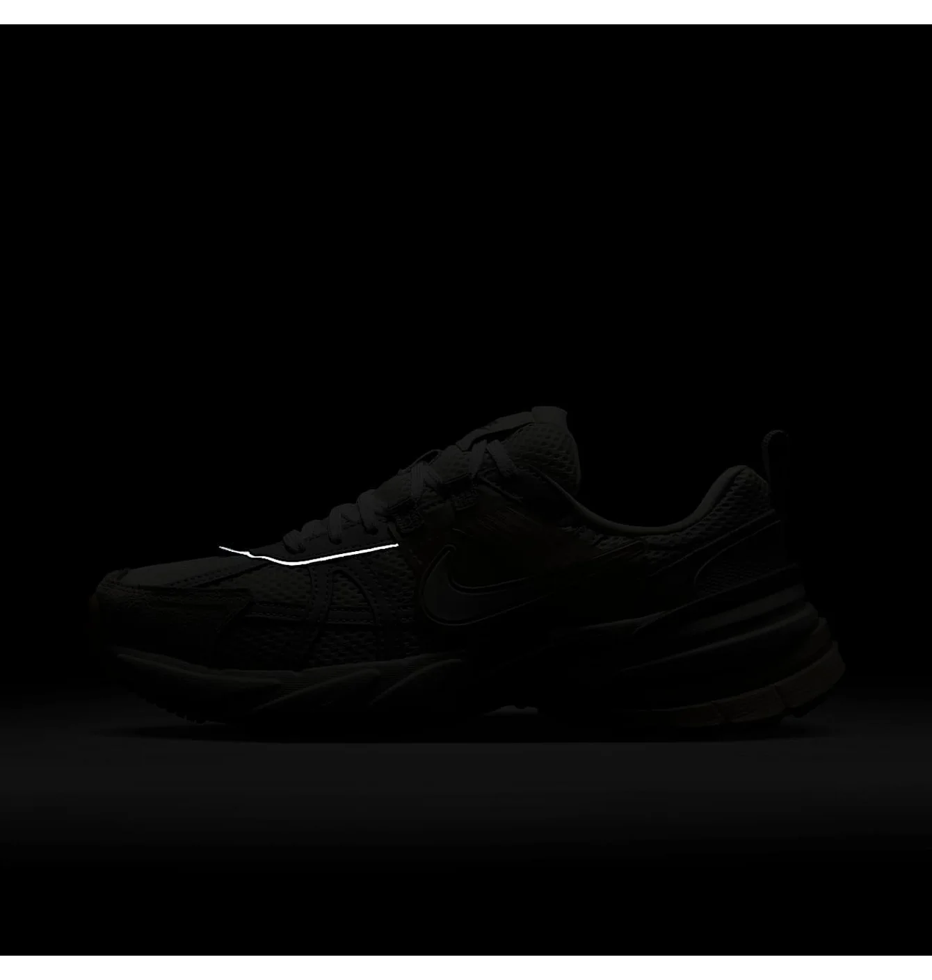 W NIKE V2K RUNTEK
