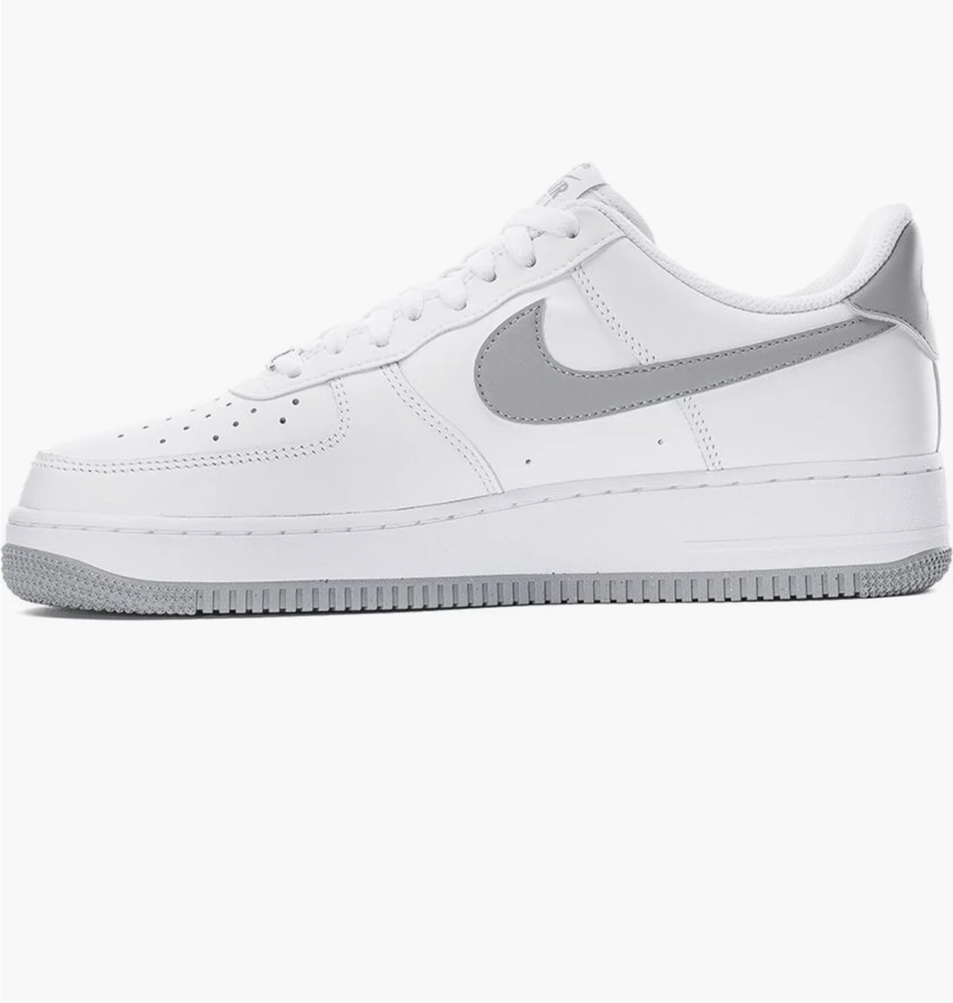 Кросівки чоловічі Nike Air Force 1 Low 07 White FJ4146-100
