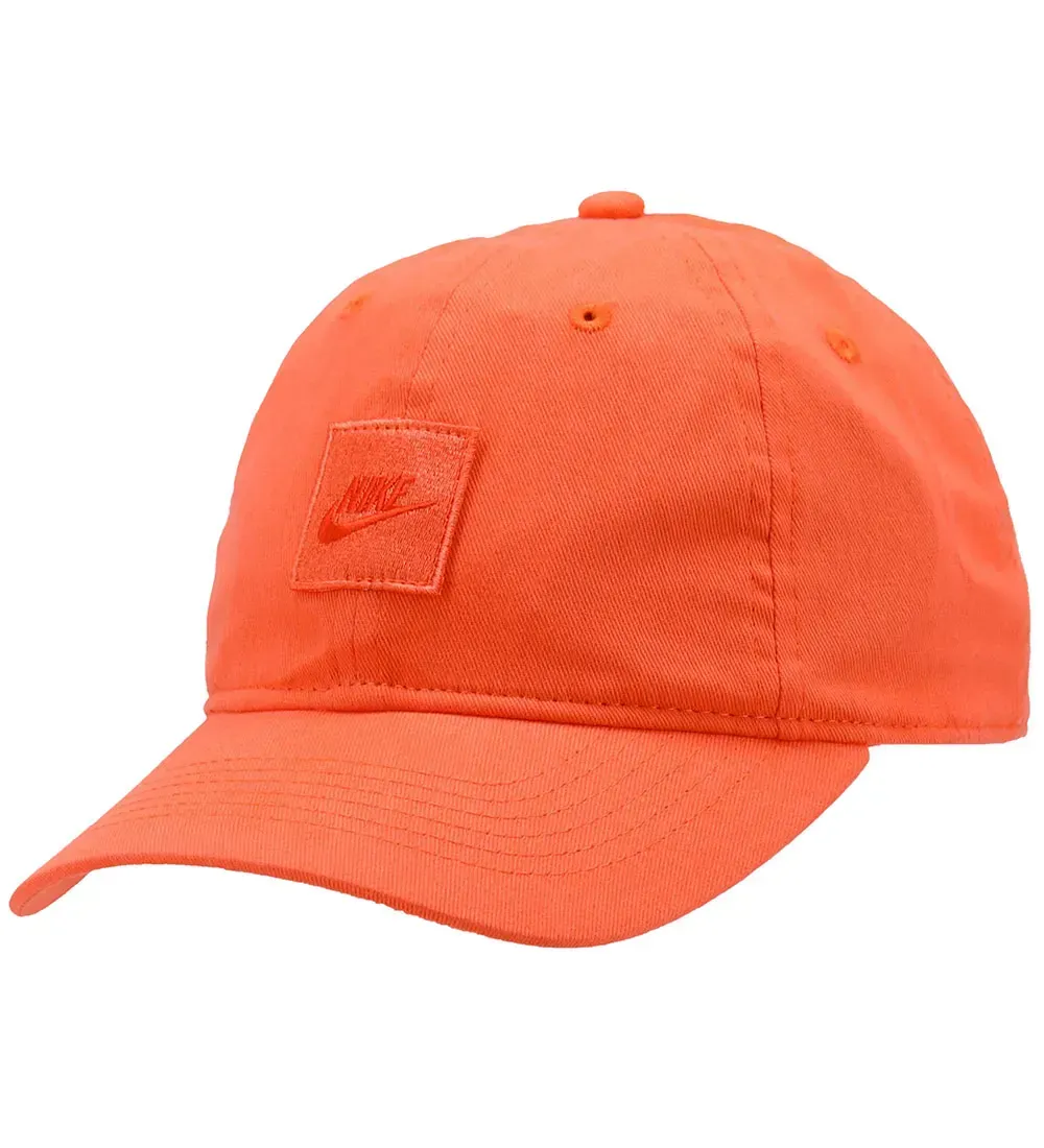 Кепка Nike Cap - Magic Ember (8A3122-N5L)