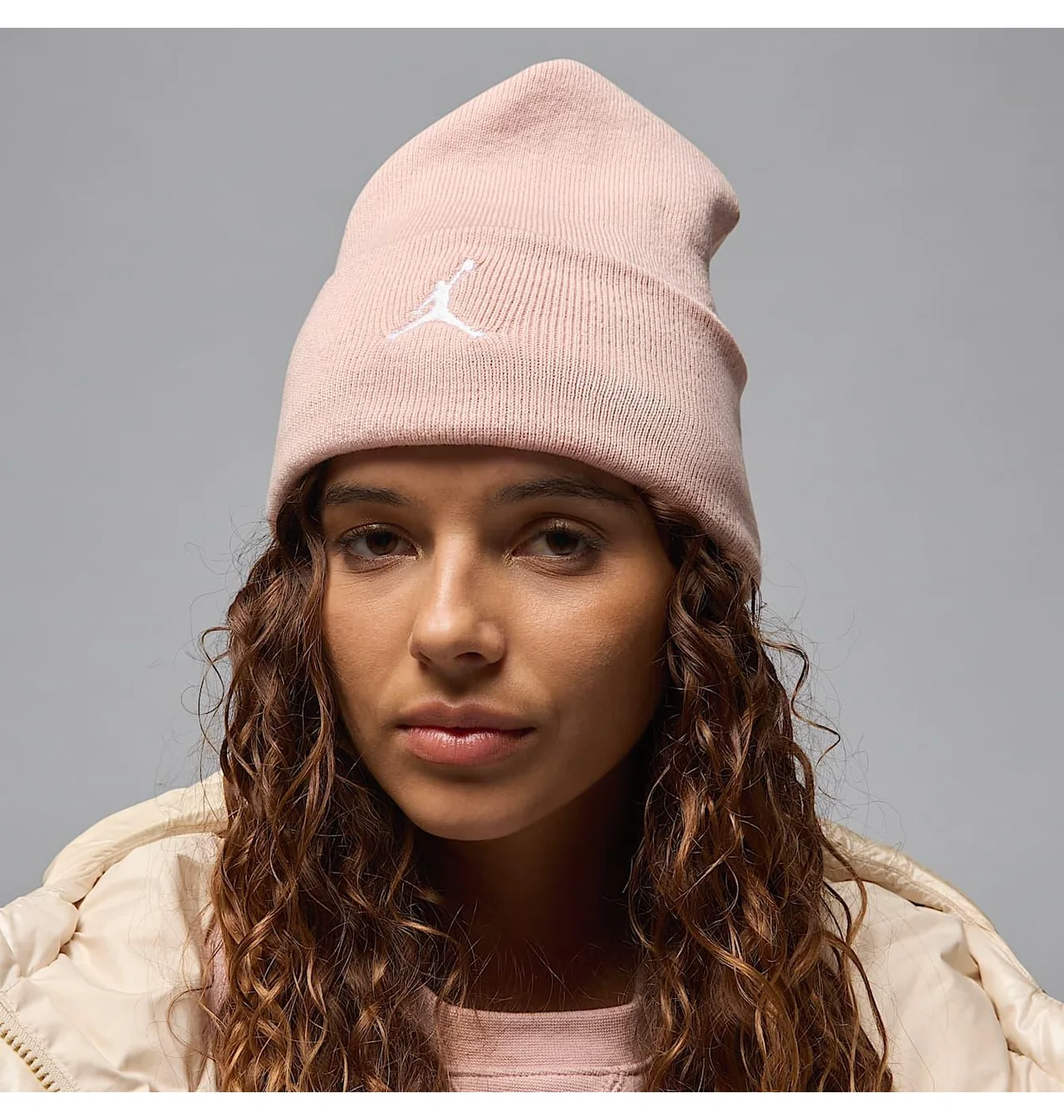 Шапка жіноча Air Jordan Peak Pink HJ3224-601