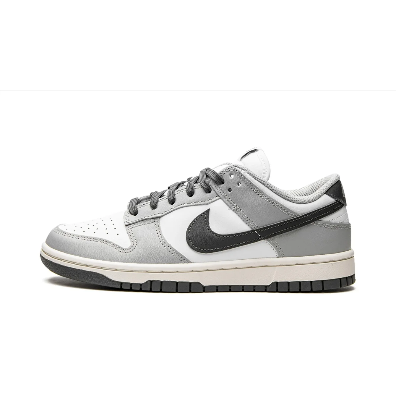 Кросівки жіночі Nike Wmns Dunk Low White/Grey DD1503-117