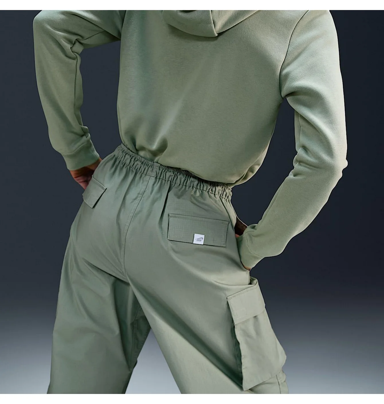 Штани жіночі Nike Sportswear Green FV7520-370