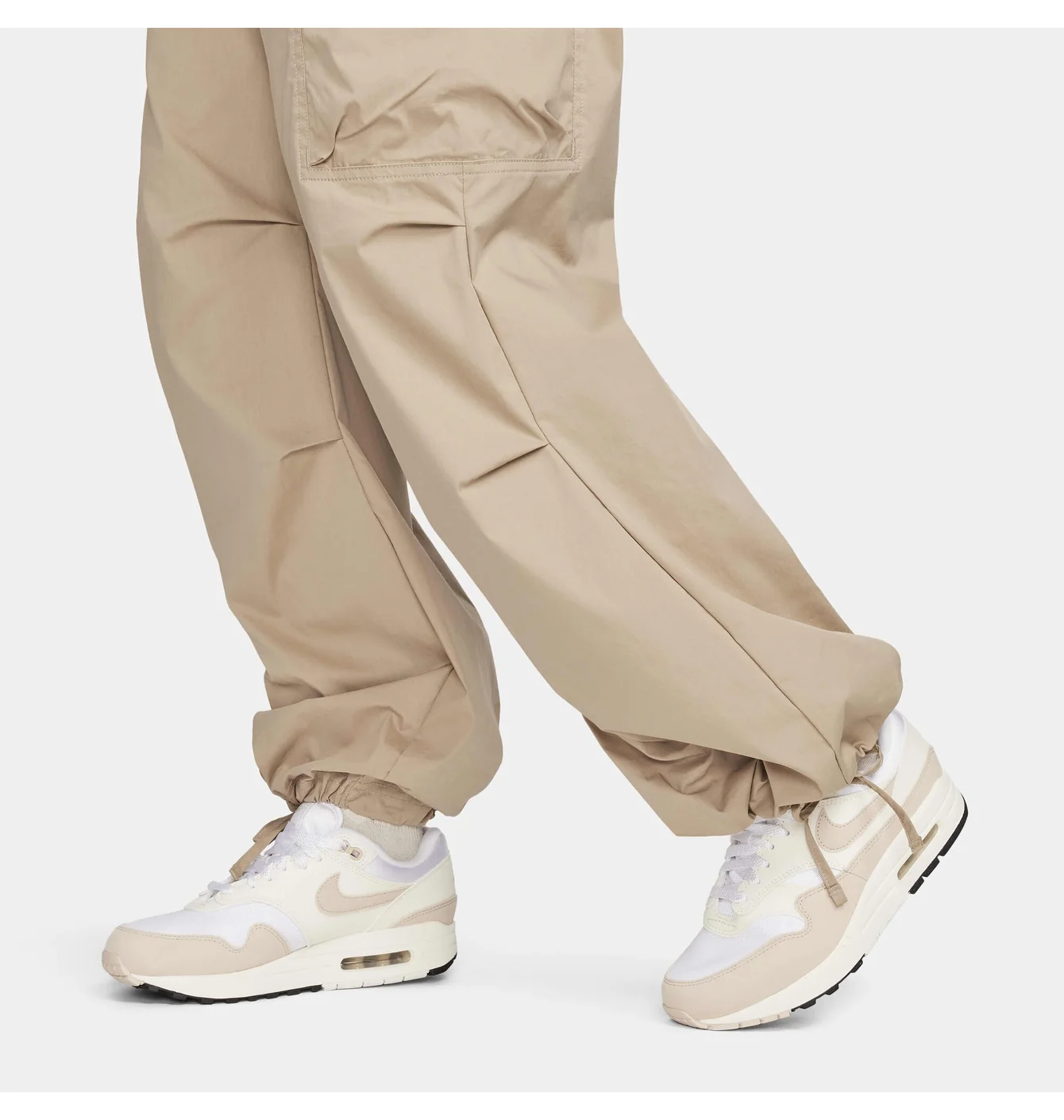 Штани жіночі Nike Sportswear Loose Woven Cargo Pants Beige FV4969-247