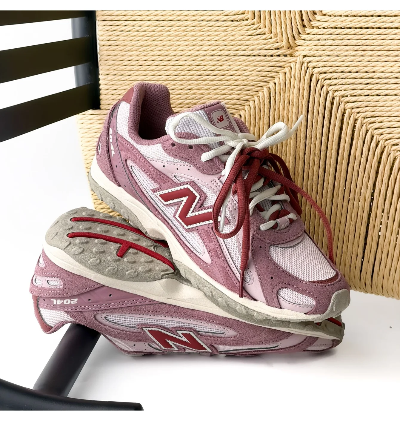 Кросівки жіночі New Balance 204L Pink U204L7AM
