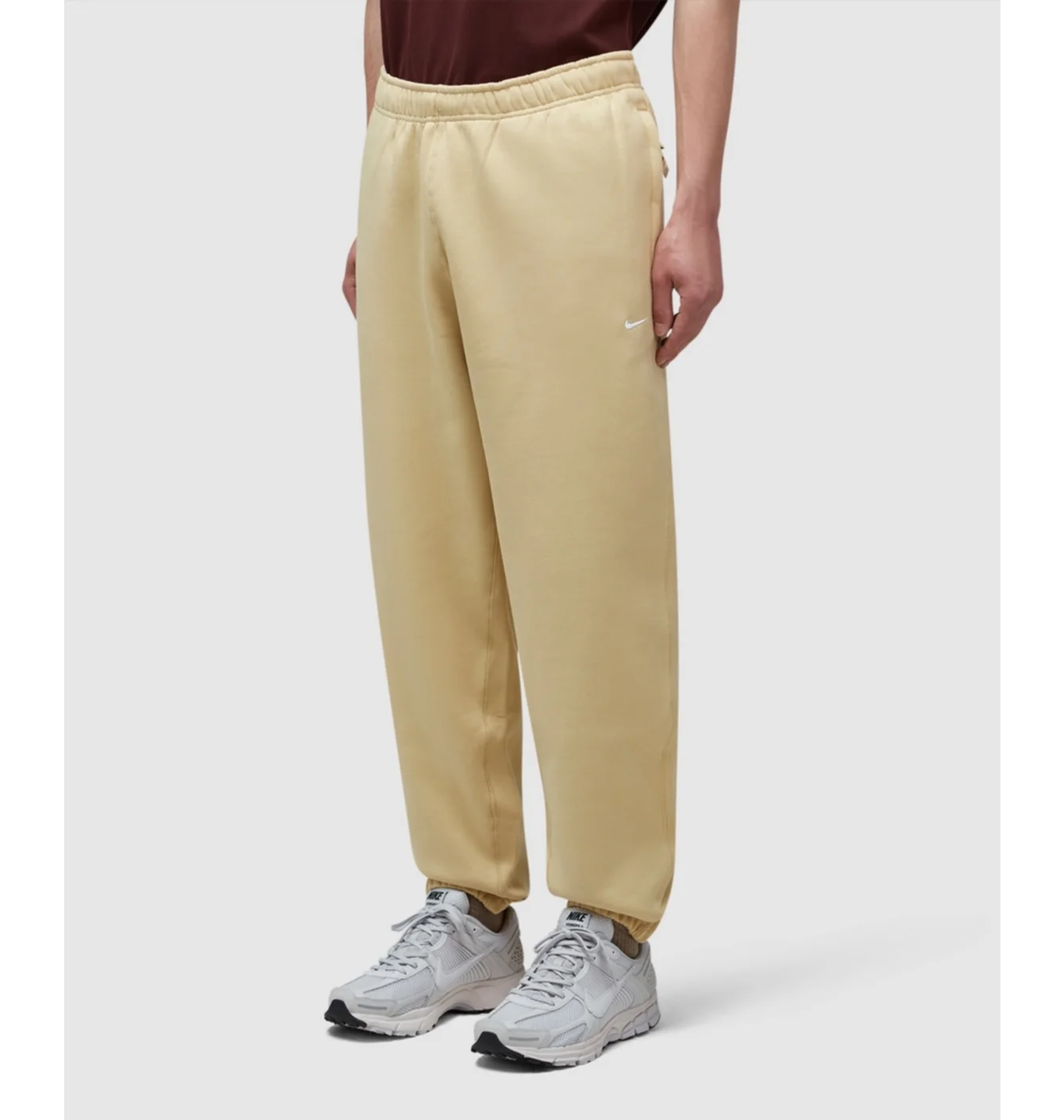 Штани чоловічі Nike Solo Swoosh Fleece Pant Beige DX1364-783