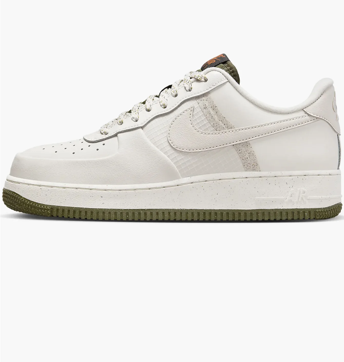 Кросівки чоловічі Nike Air Force 1 07 Lv8 White FB8877-001