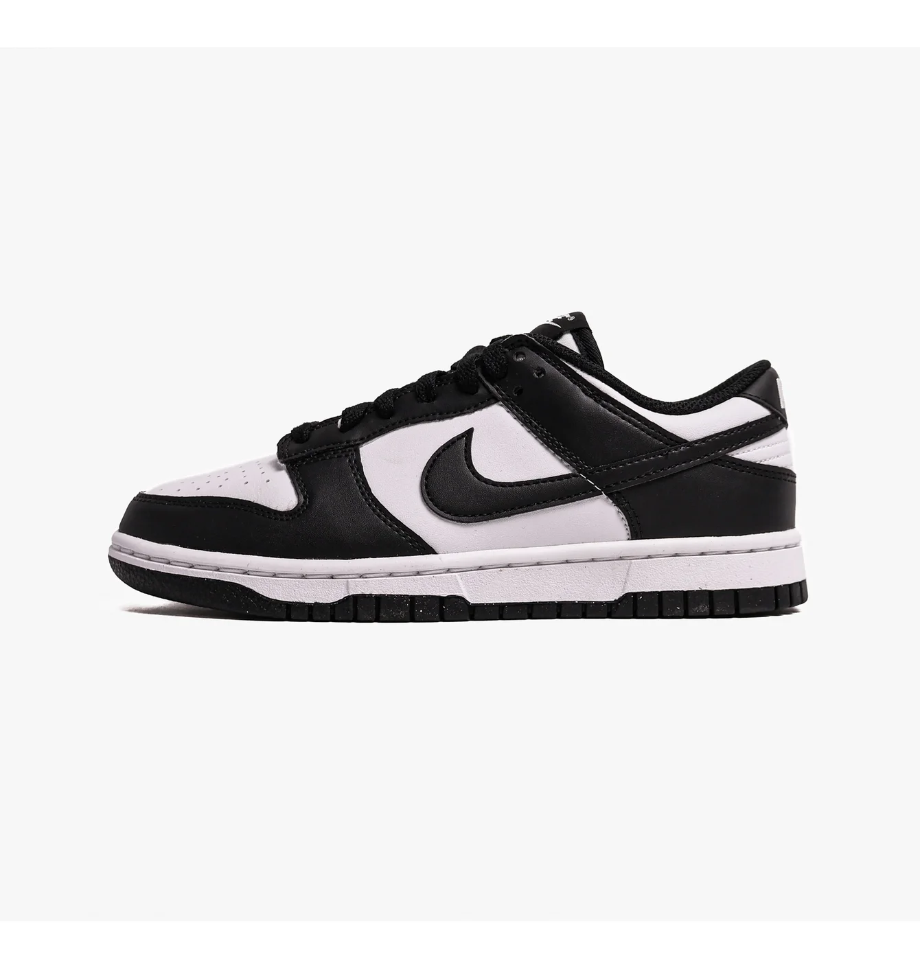 Кросівки жіночі Nike Dunk Low Next Nature White/Black Dd1873-102