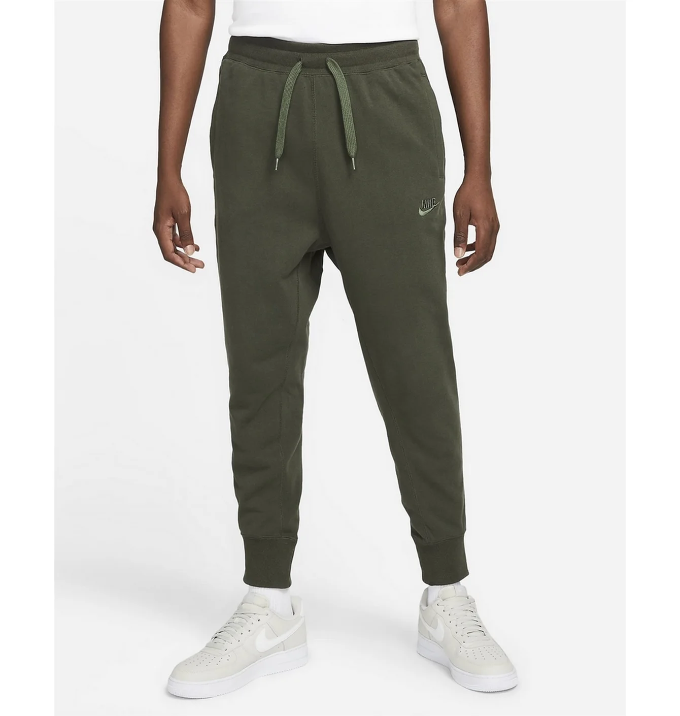 Штани чоловічі Nike Sportswear Green DA0019-355