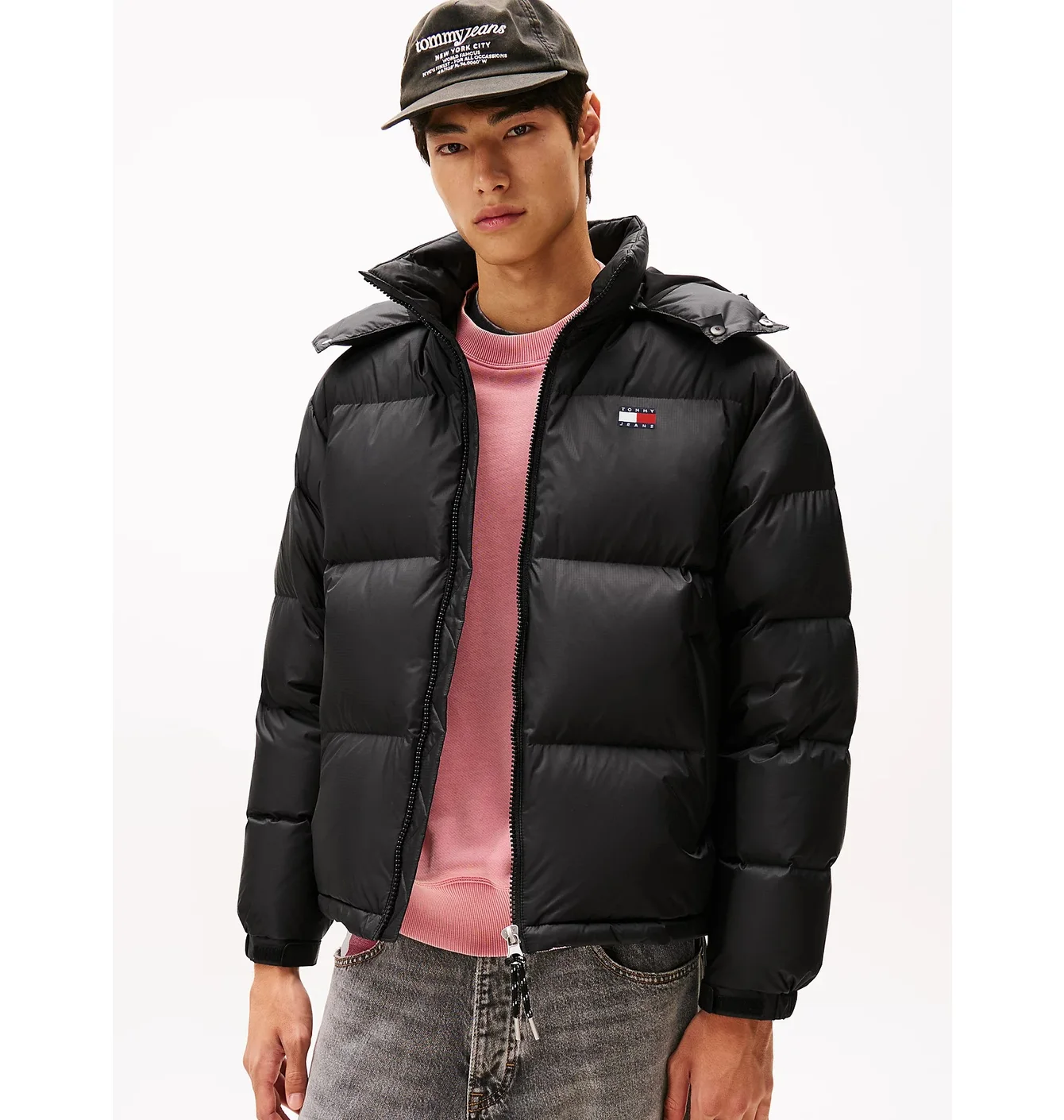 Пуховик чоловічий Tommy Jeans Black DM0DM22036-BDS
