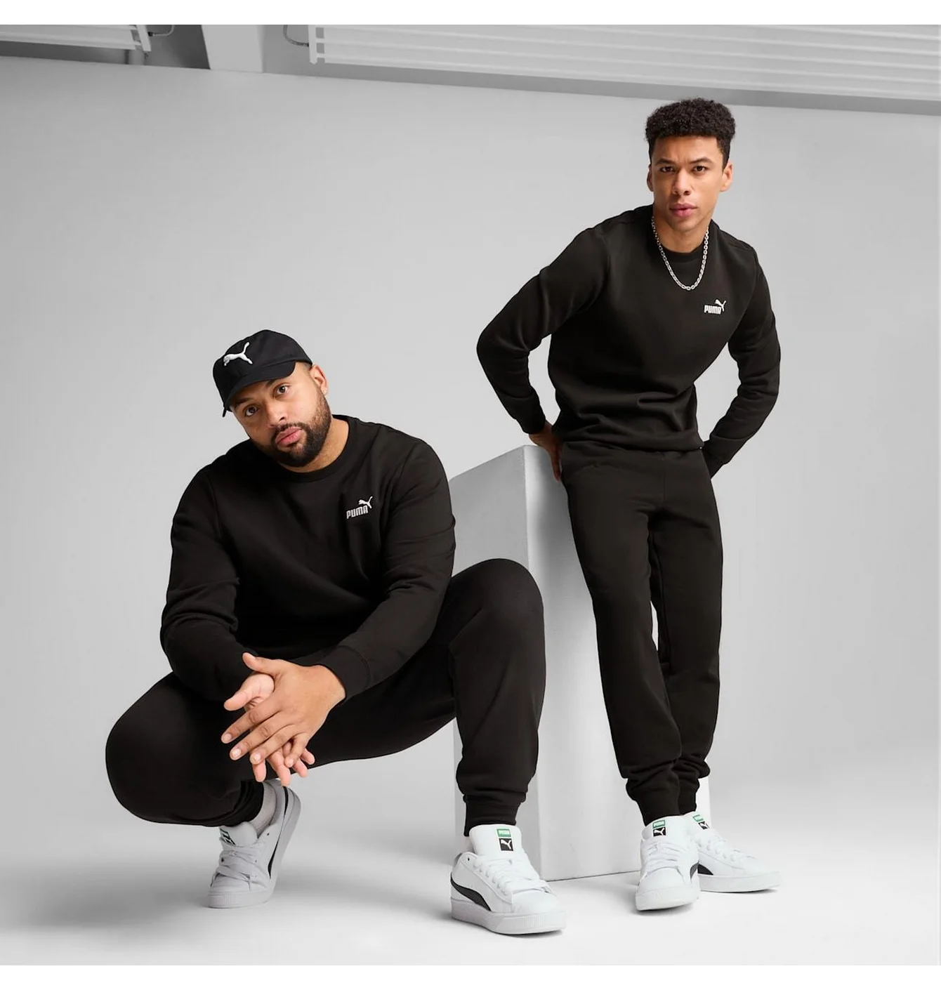 Штани чоловічі Puma Ess No. 1 Logo Sweatpants Black 682606-01