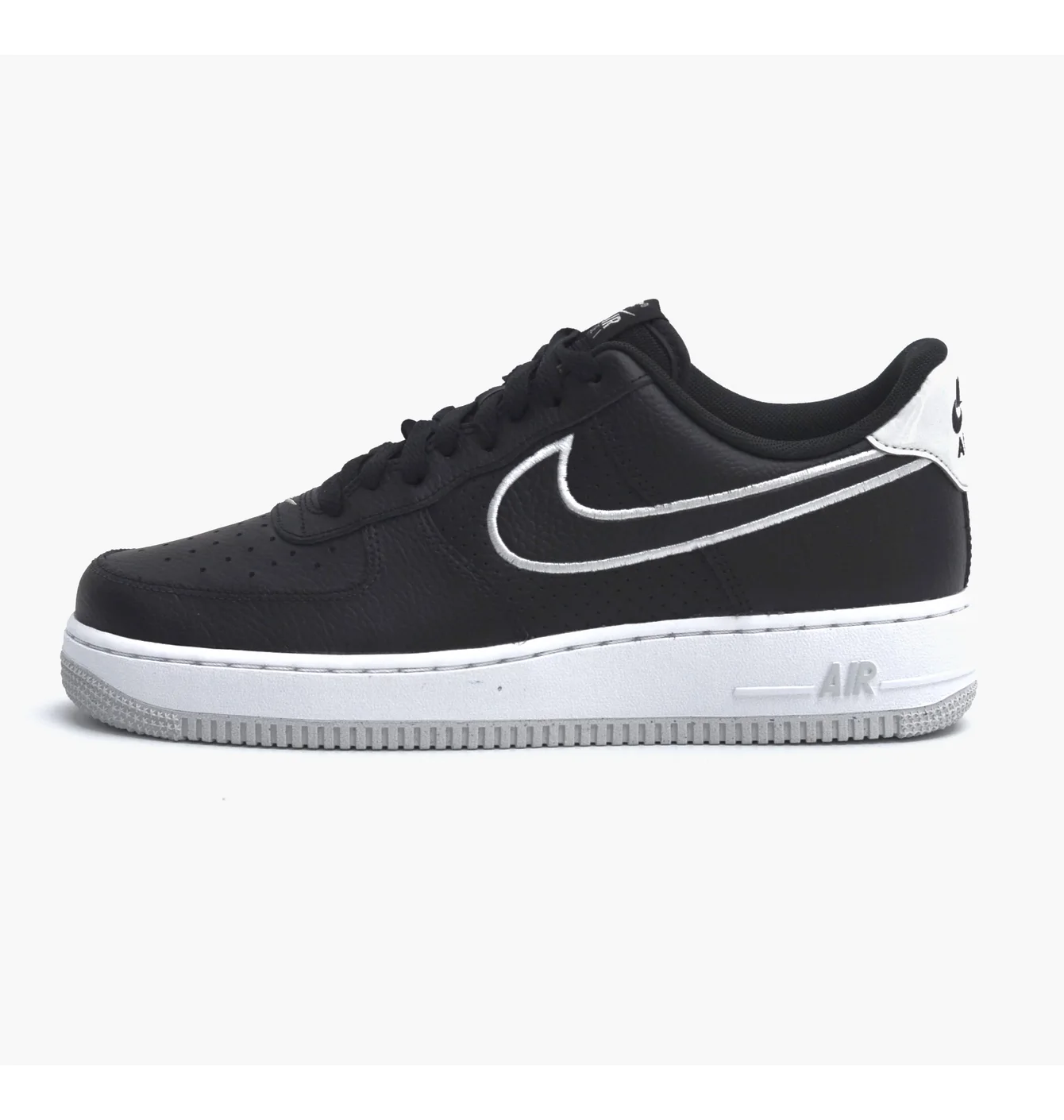 Кросівки чоловічі Nike Air Force 1 07 Black FJ4211-001