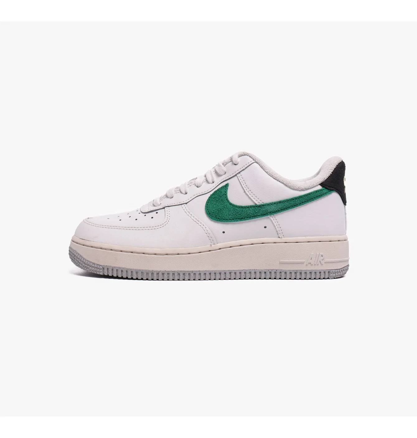 Кросівки чоловічі Nike Air Force 1 07 White Dr8593-100