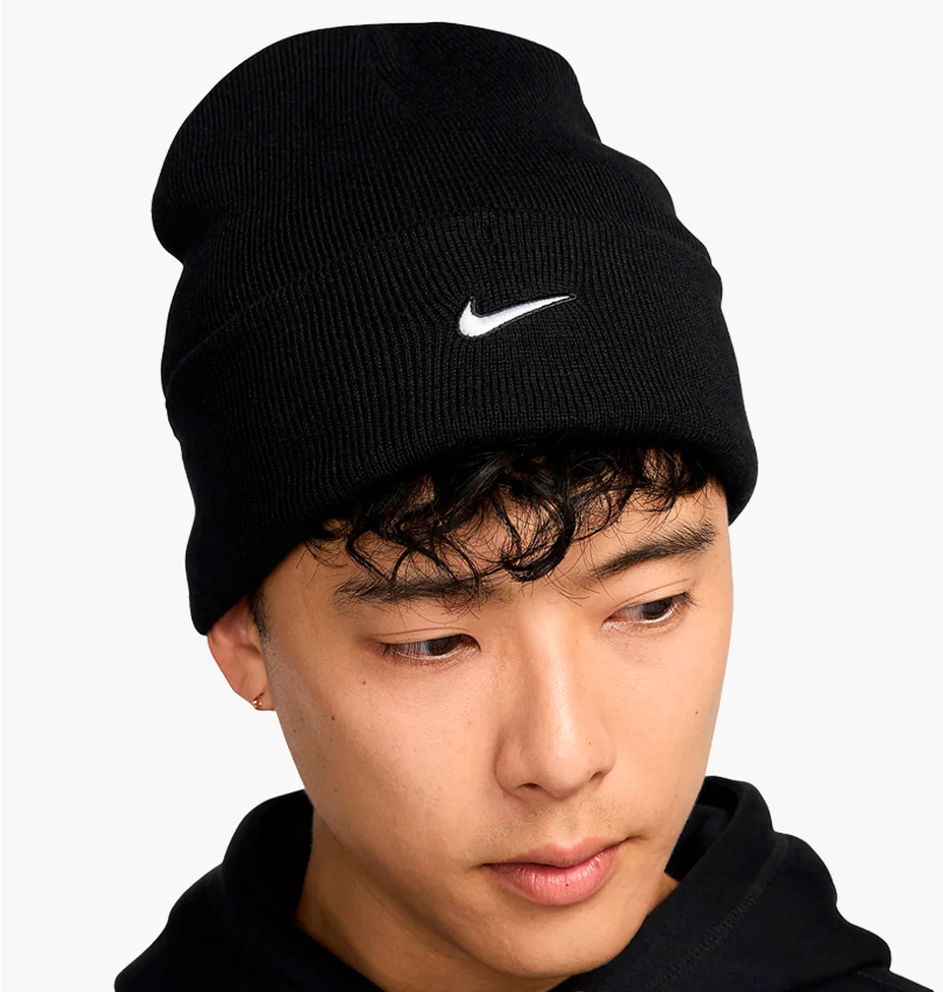 Шапка унісекс Nike Peak Swoosh Beanie Black HF0187-010