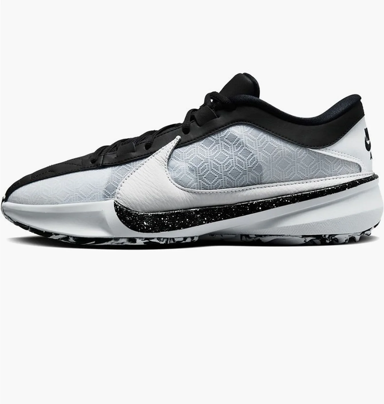 Кросівки унісекс Nike Zoom Freak 5 White/Black DX4985-101