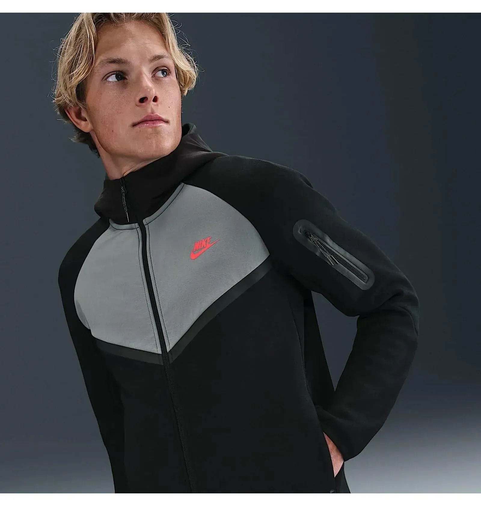Спортивний костюм чоловічий Nike Tech Fleece Black/Grey (IH4302-010__IH4303-010)