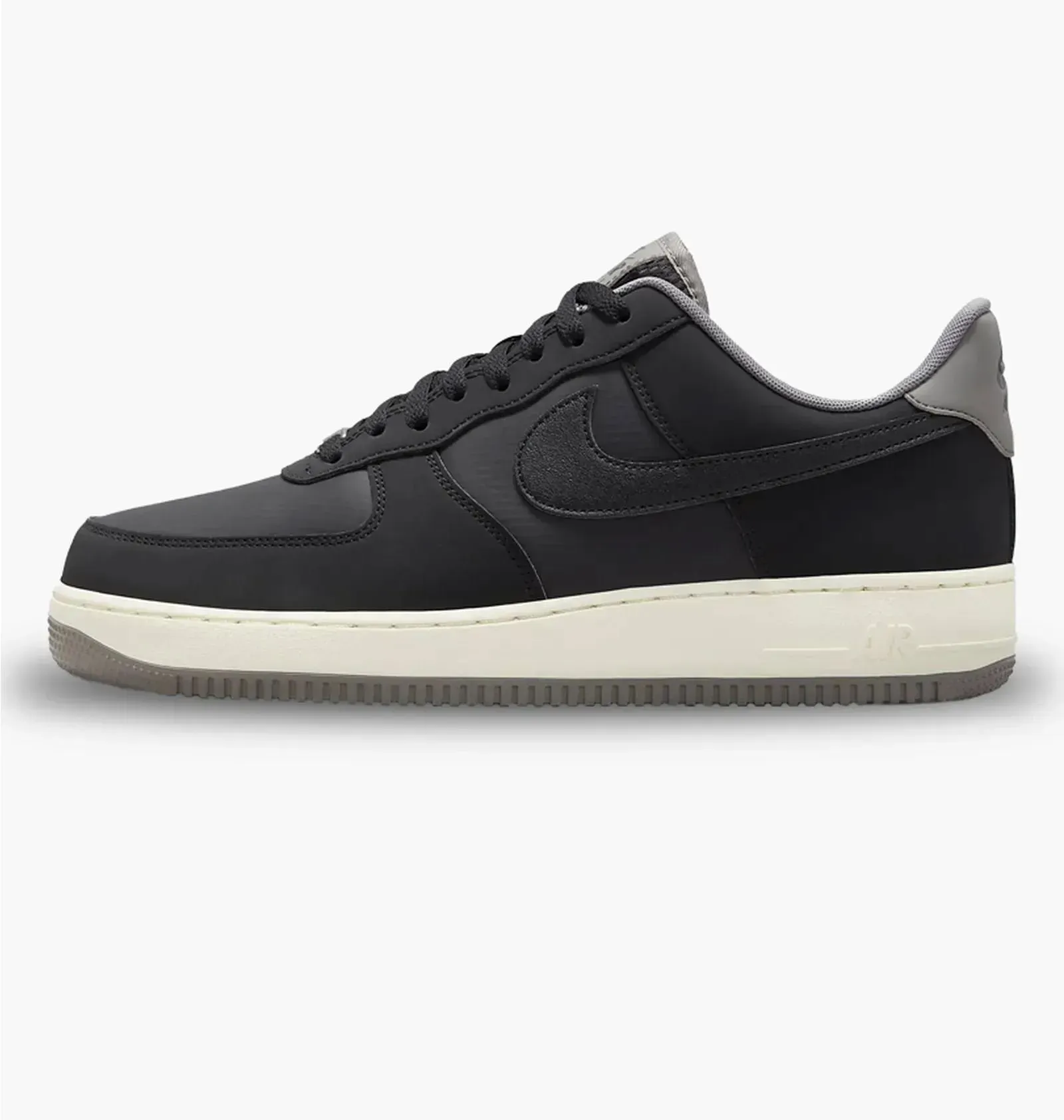 Кросівки чоловічі Nike Air Force 1 07 Lv8 (FZ5225-001)