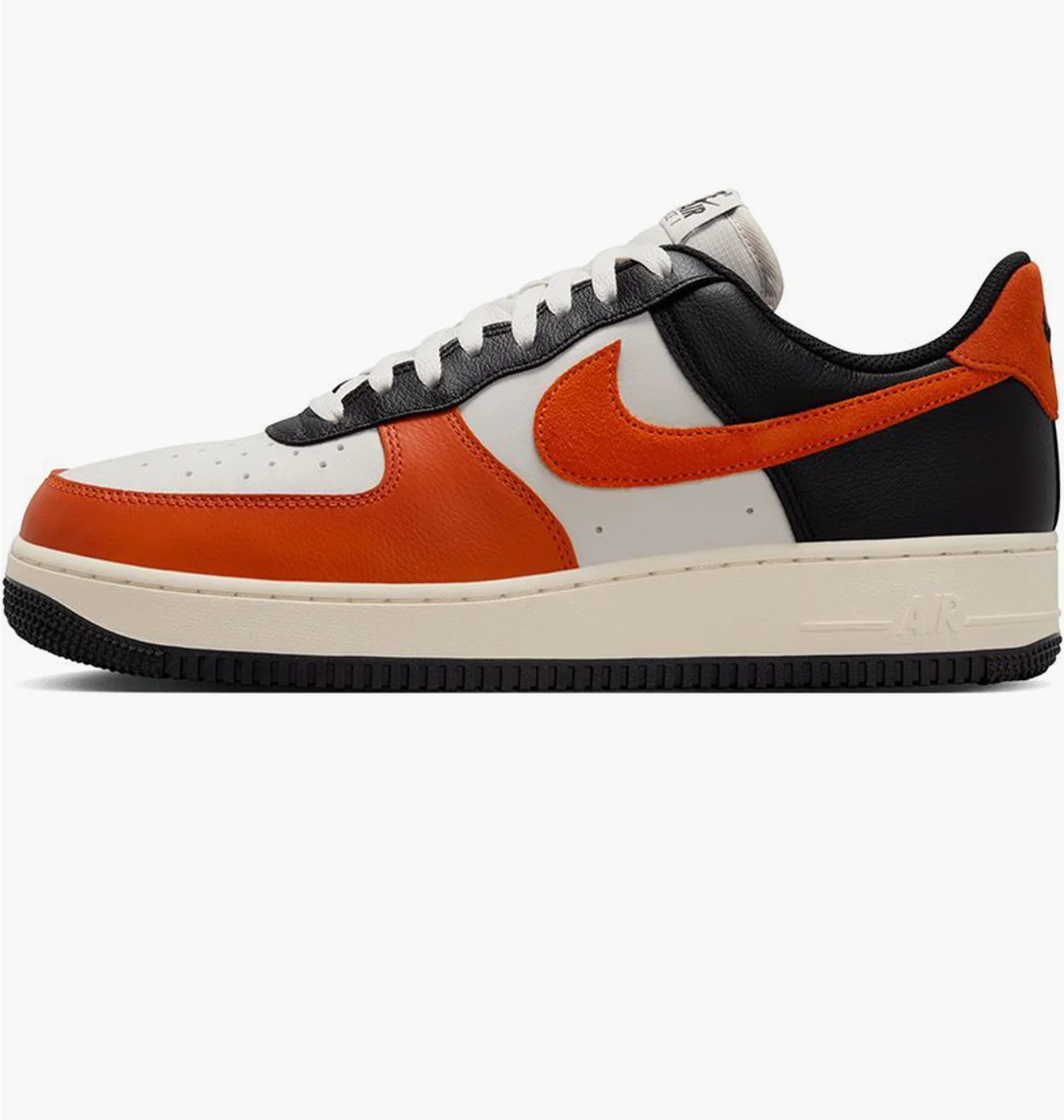 Nike Air Force 1 '07 LV8