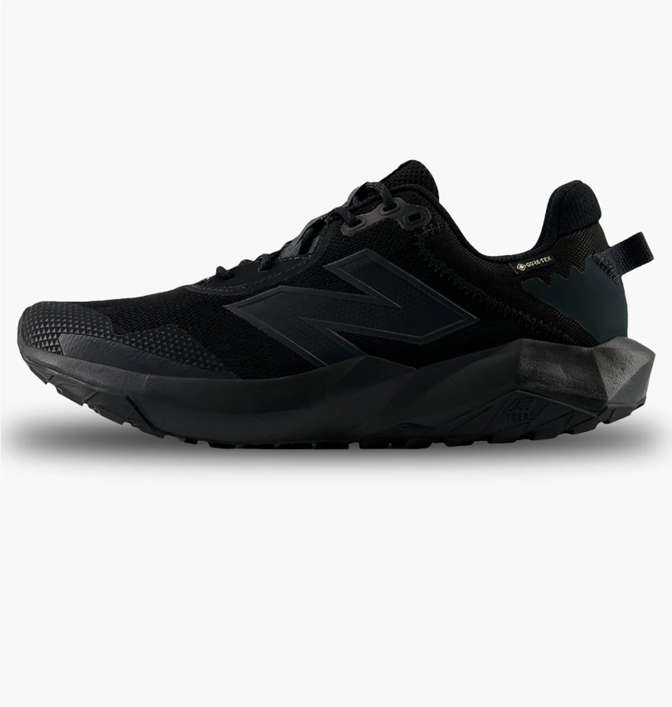 Кросівки чоловічі New Balance Dynasoft Nitrel V6 Gore Tex Black MTNTRGB6