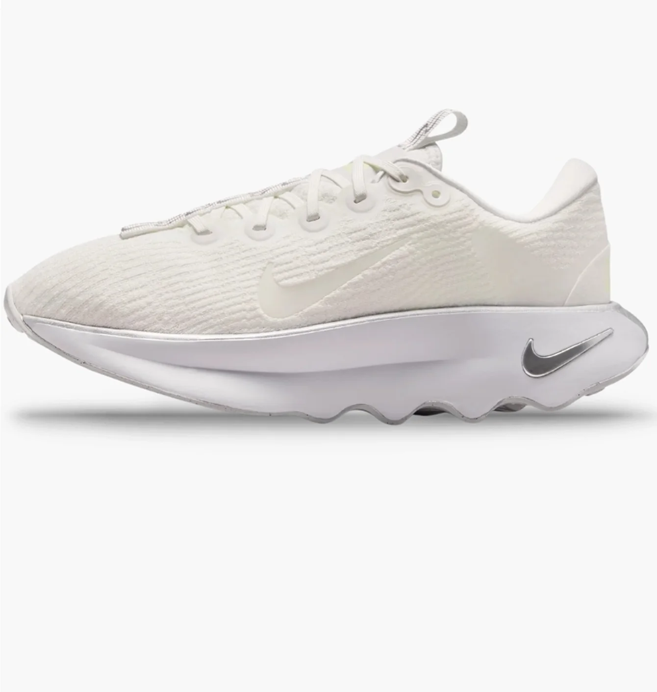 Кросівки жіночі Nike Motiva Summit White DV1238-111