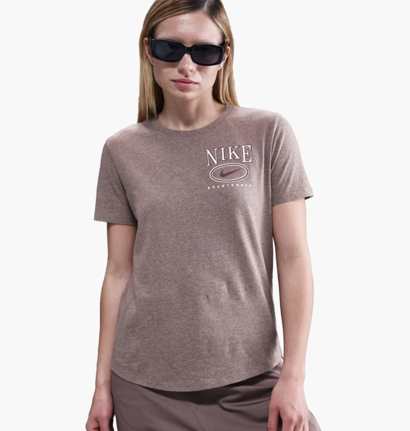 Футболка жіноча Nike Nsw Club Ss Tee Cc Beige IB2447-214