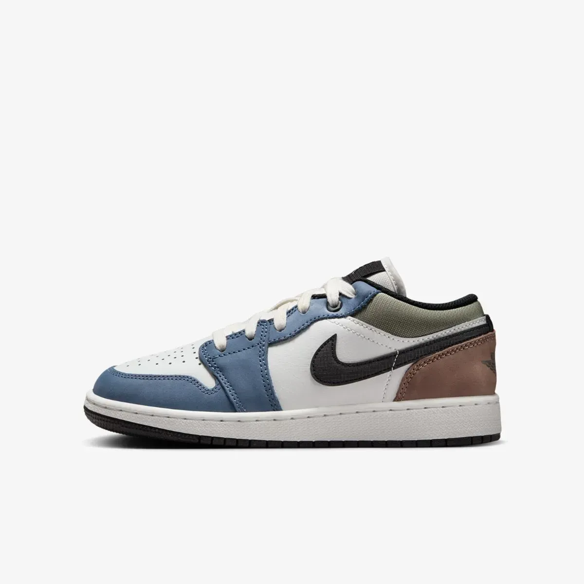 Кросівки жіночі Jordan 1 Low Diffused Blue Jade Horizon (Gs) (HV5973-101)