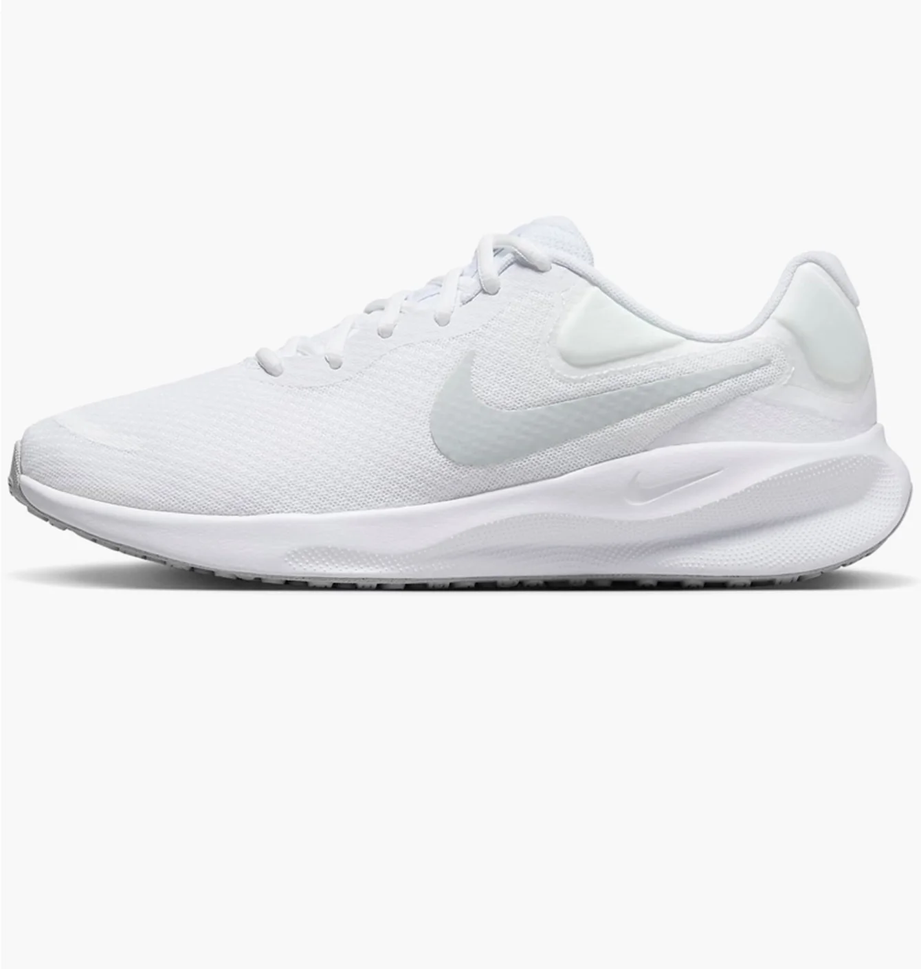 Кросівки чоловічі Nike Revolution 7 White FB2207-100