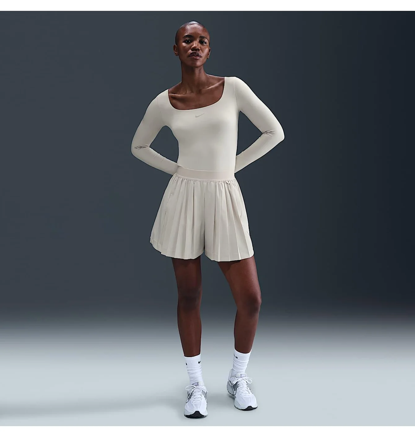 Шорти жіночі Nike 24.7 Perfectstretch Beige IB2346-104