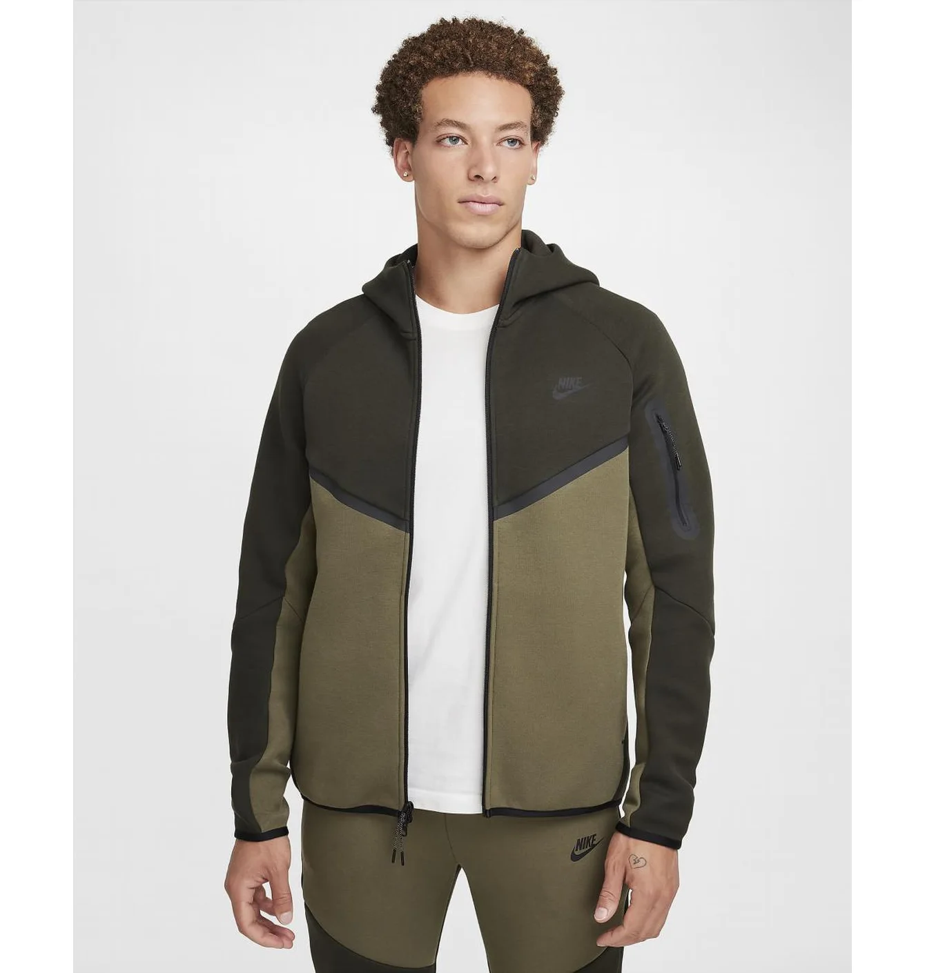 Толстовка чоловіча Nike Windrunner Tech Olive HV0949-355