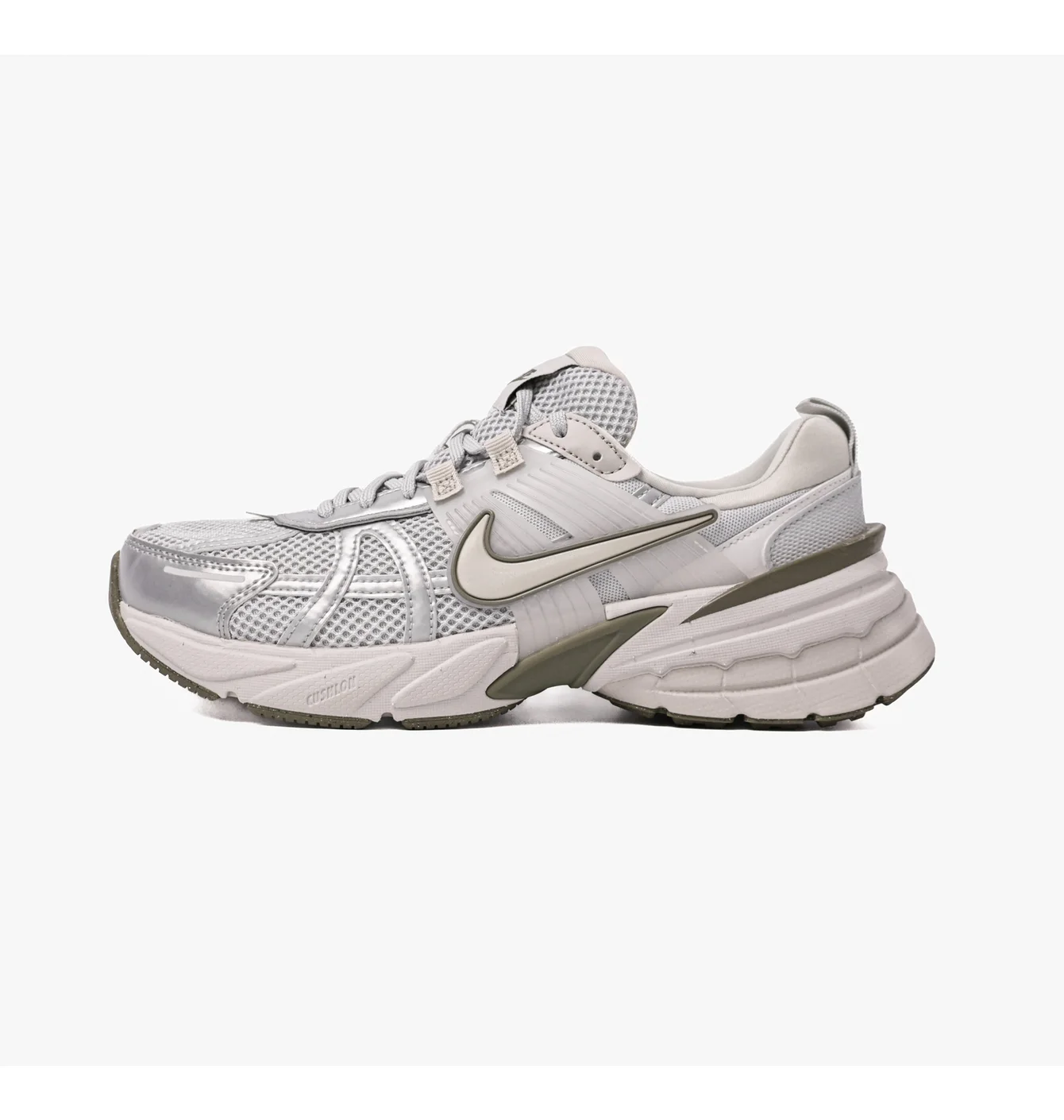 Кросівки жіночі Nike V2K Run Shoes White FD0736-006