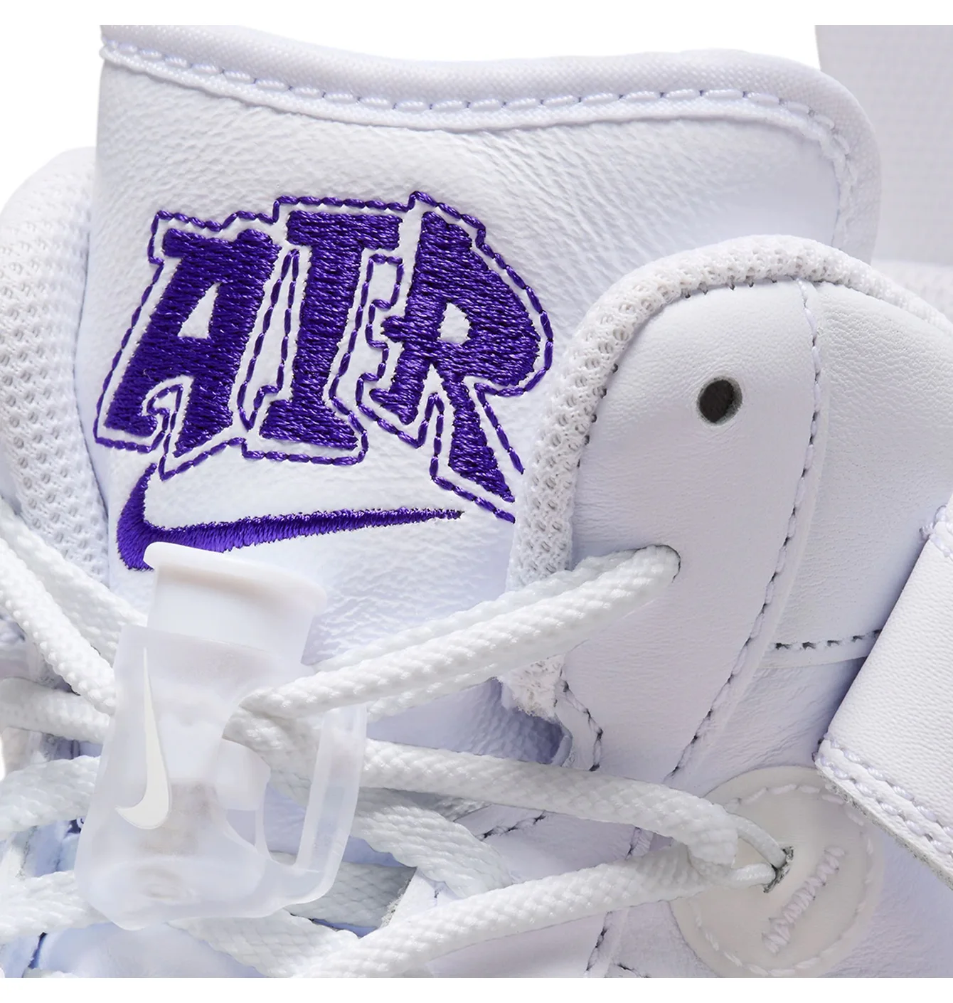 Кросівки чоловічі Nike Air Force 1 Mid White DR0500-100