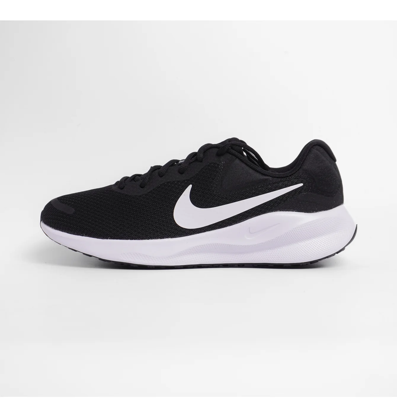 Кросівки чоловічі Nike Revolution 7 Black FB2207-001