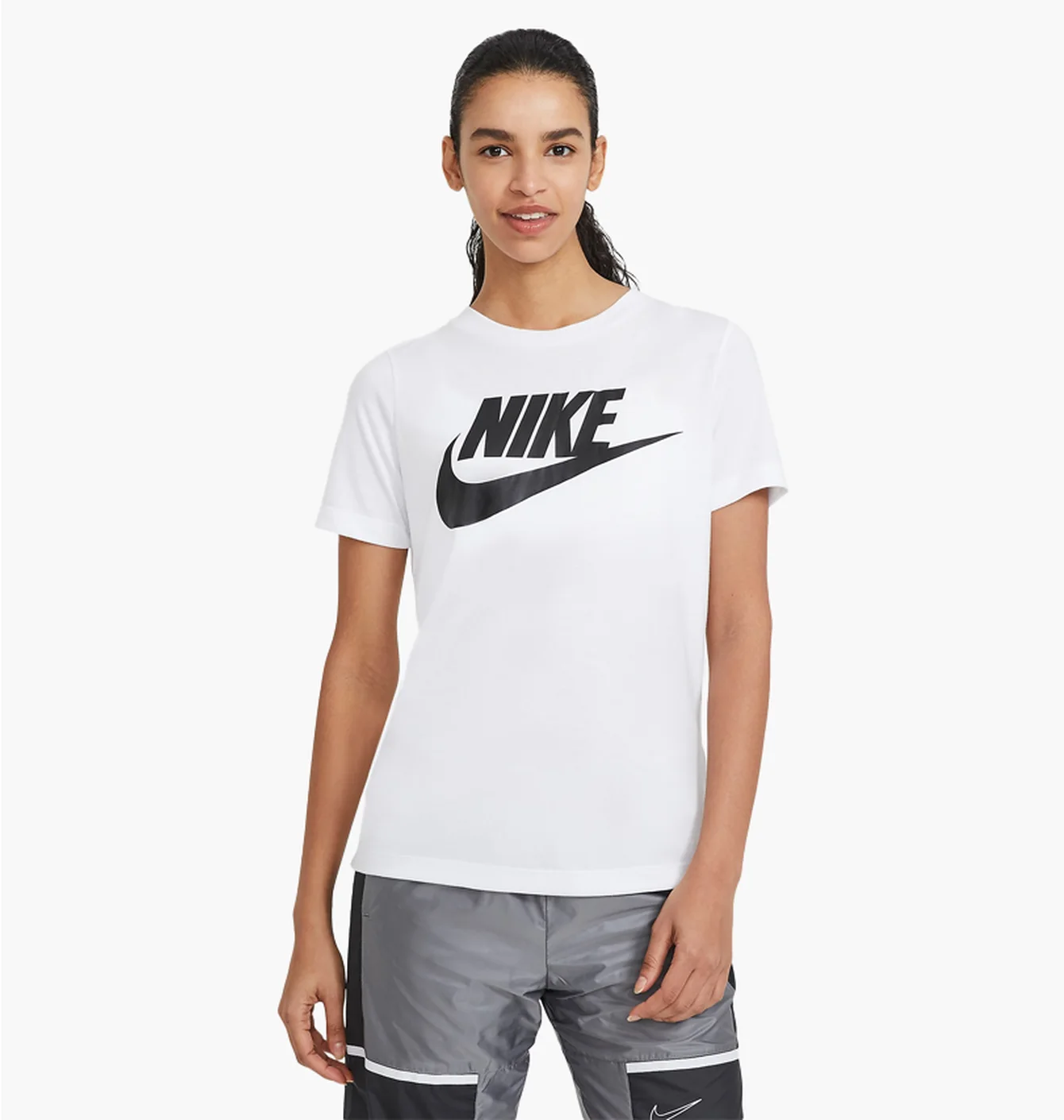Футболка жіноча Nike T-Shirt Sportswear Essential White AT5464-100