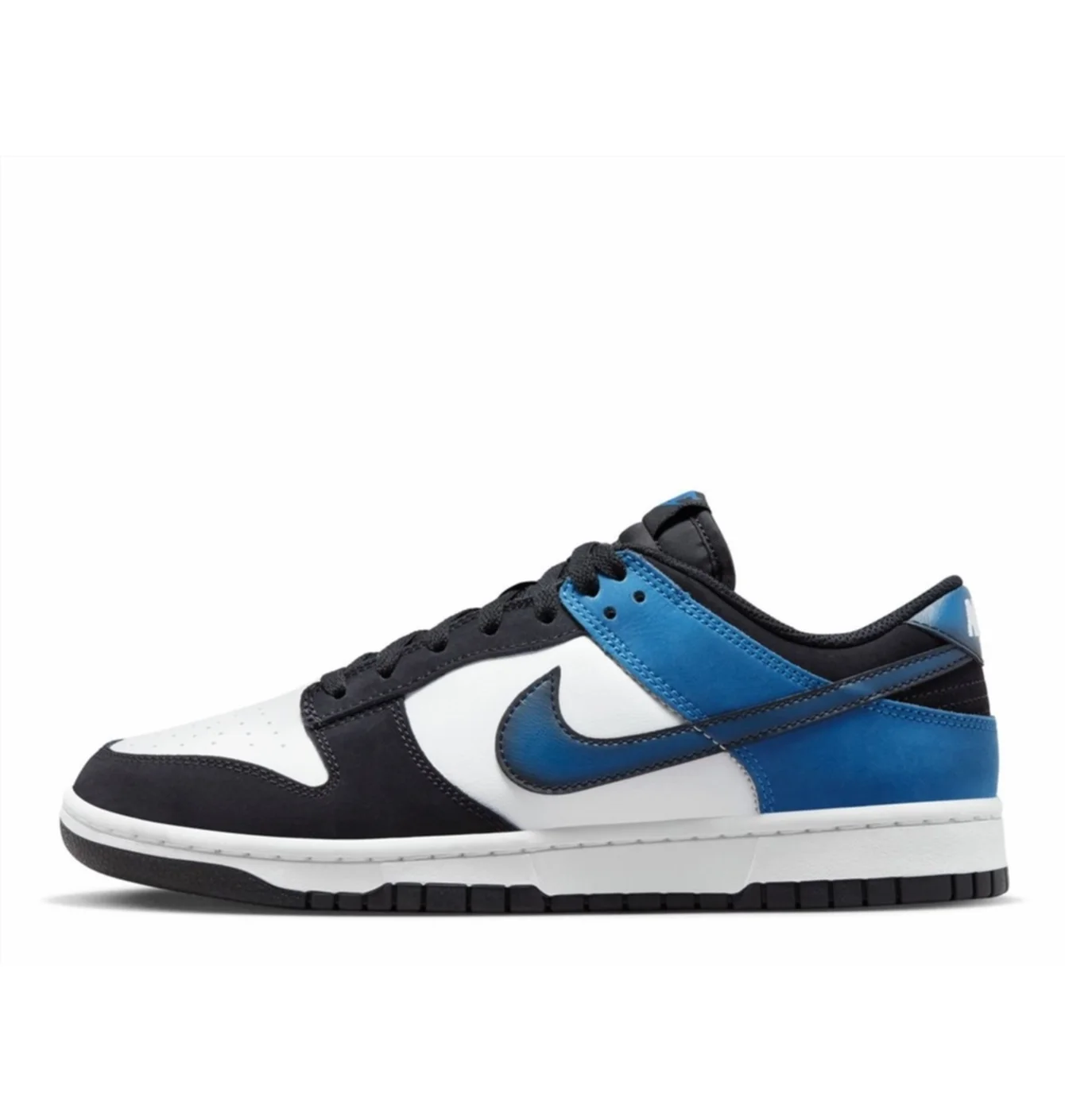 Кросівки чоловічі Nike Dunk Low White/Black FD6923-100