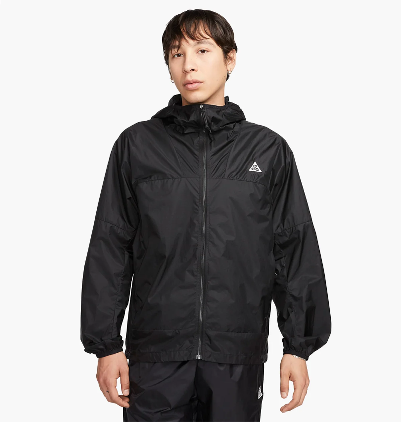 Вітровка чоловіча Nike Acg Cinder Cone MenS Windproof Jacket Black DB0978-015