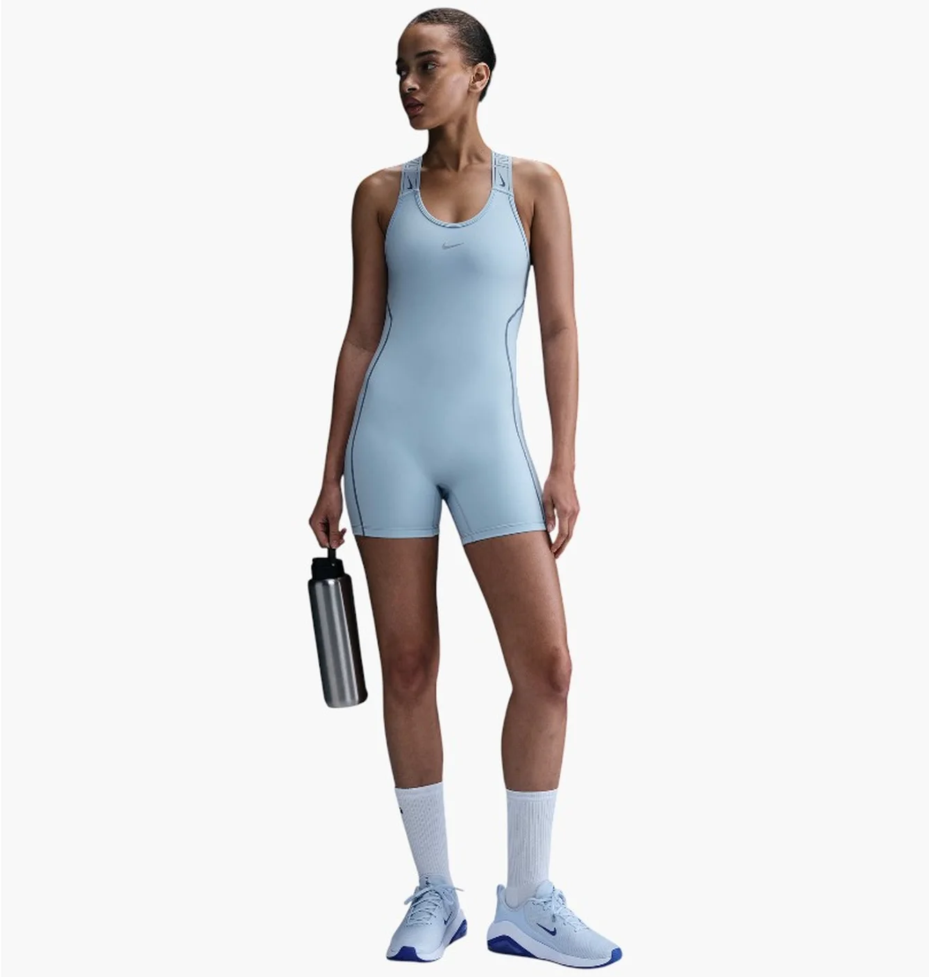NIKE SPORTSWEAR