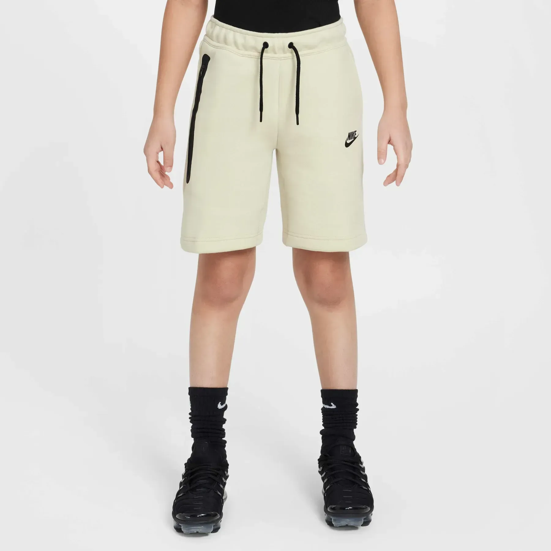 Шорти підліткові Nike Tech Fleece Shorts (FD3289-234)
