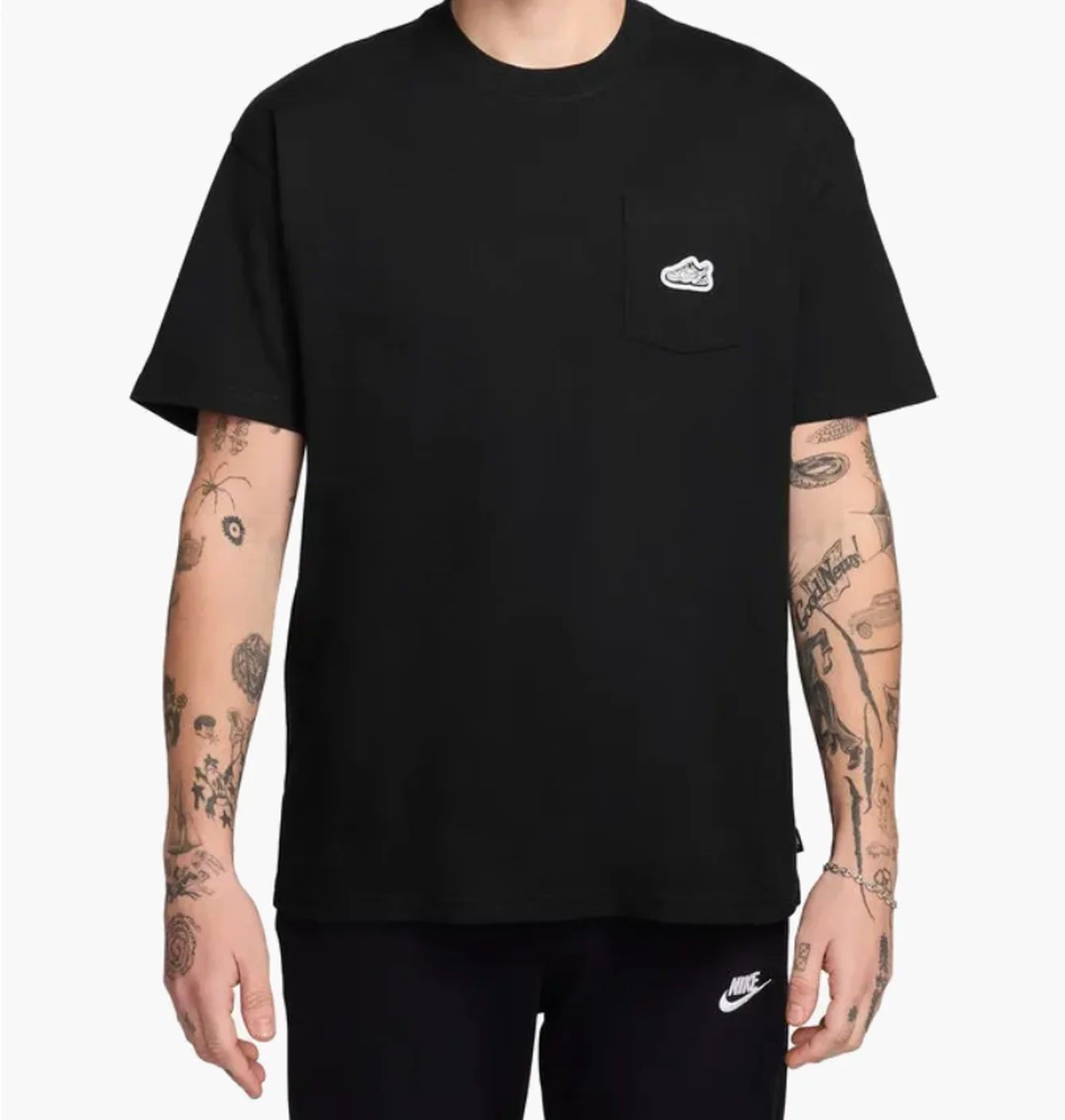 Футболка чоловіча Nike Accs Patch Black HV0129-010
