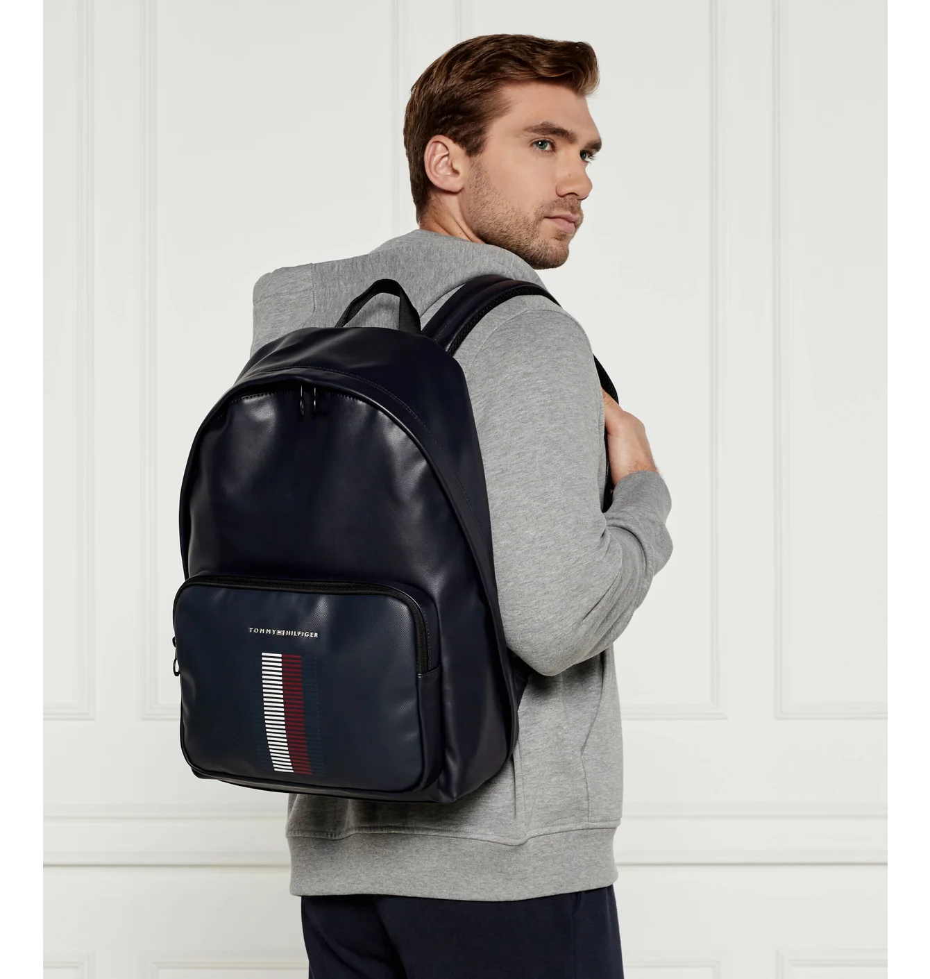 Рюкзак унісекс Tommy Hilfiger Foundation Black AM0AM12973