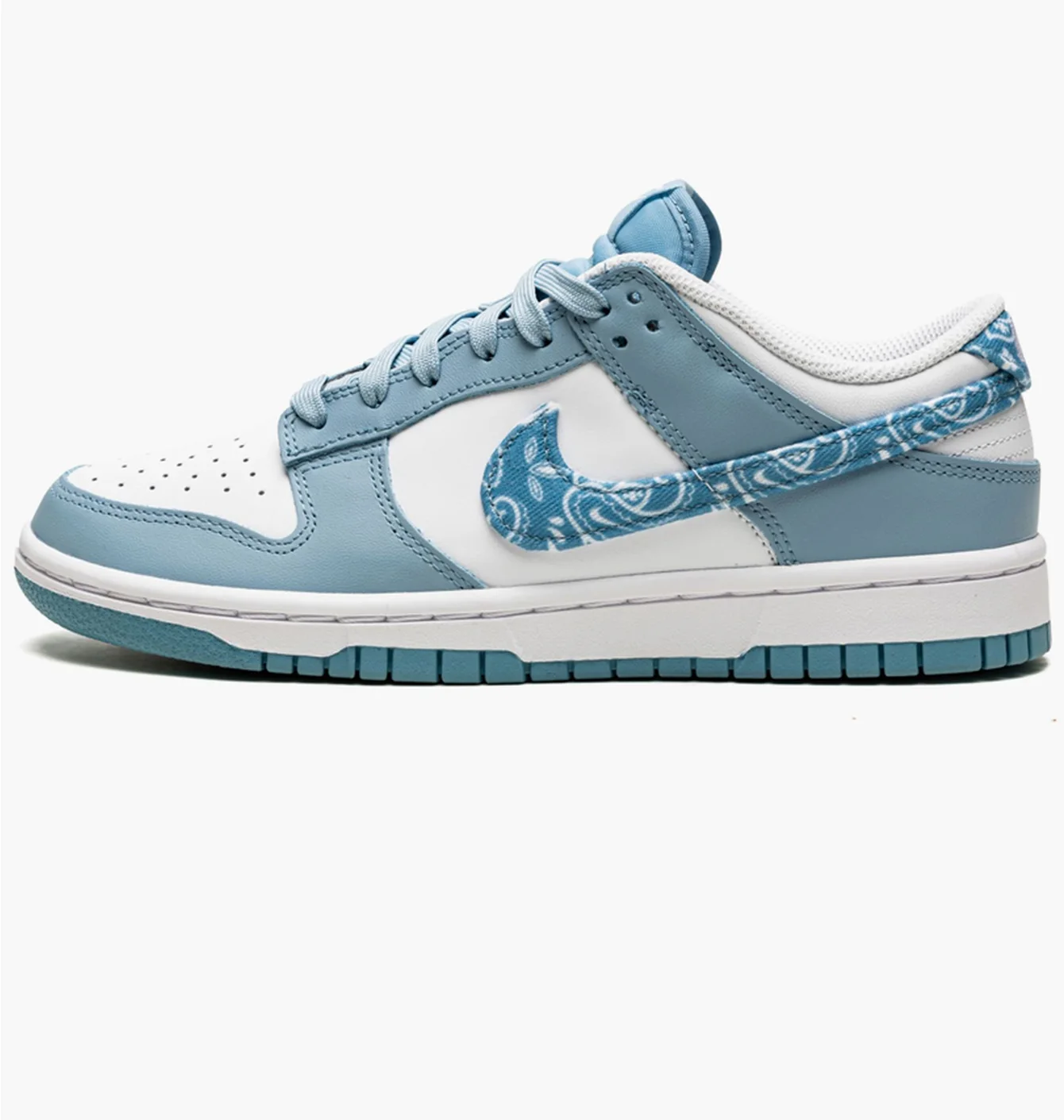 Кросівки жіночі Nike Wmns Dunk Low White/Light Blue DH4401-101