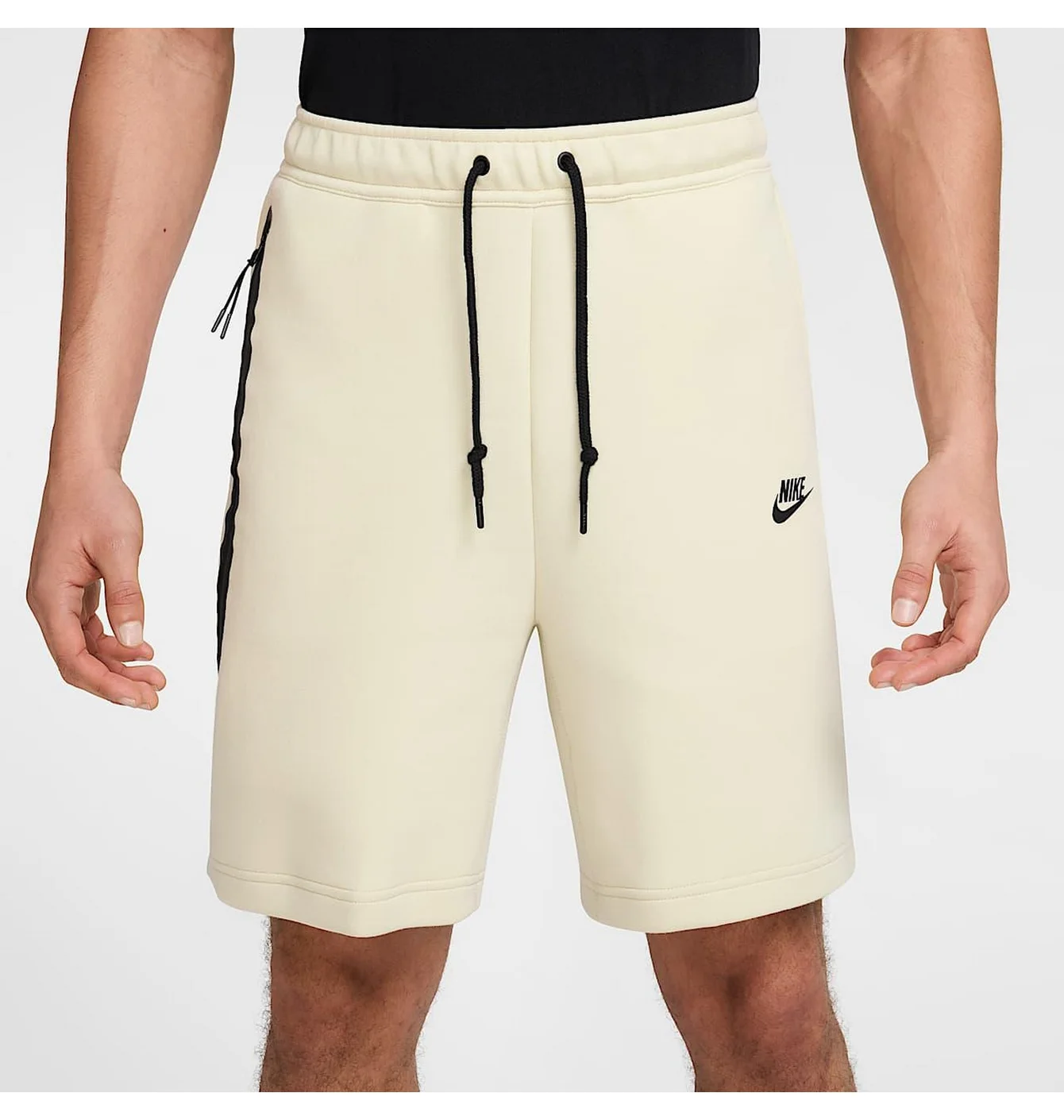 Шорти чоловічі Nike Sportswear Tech Fleece Beige FB8171-234