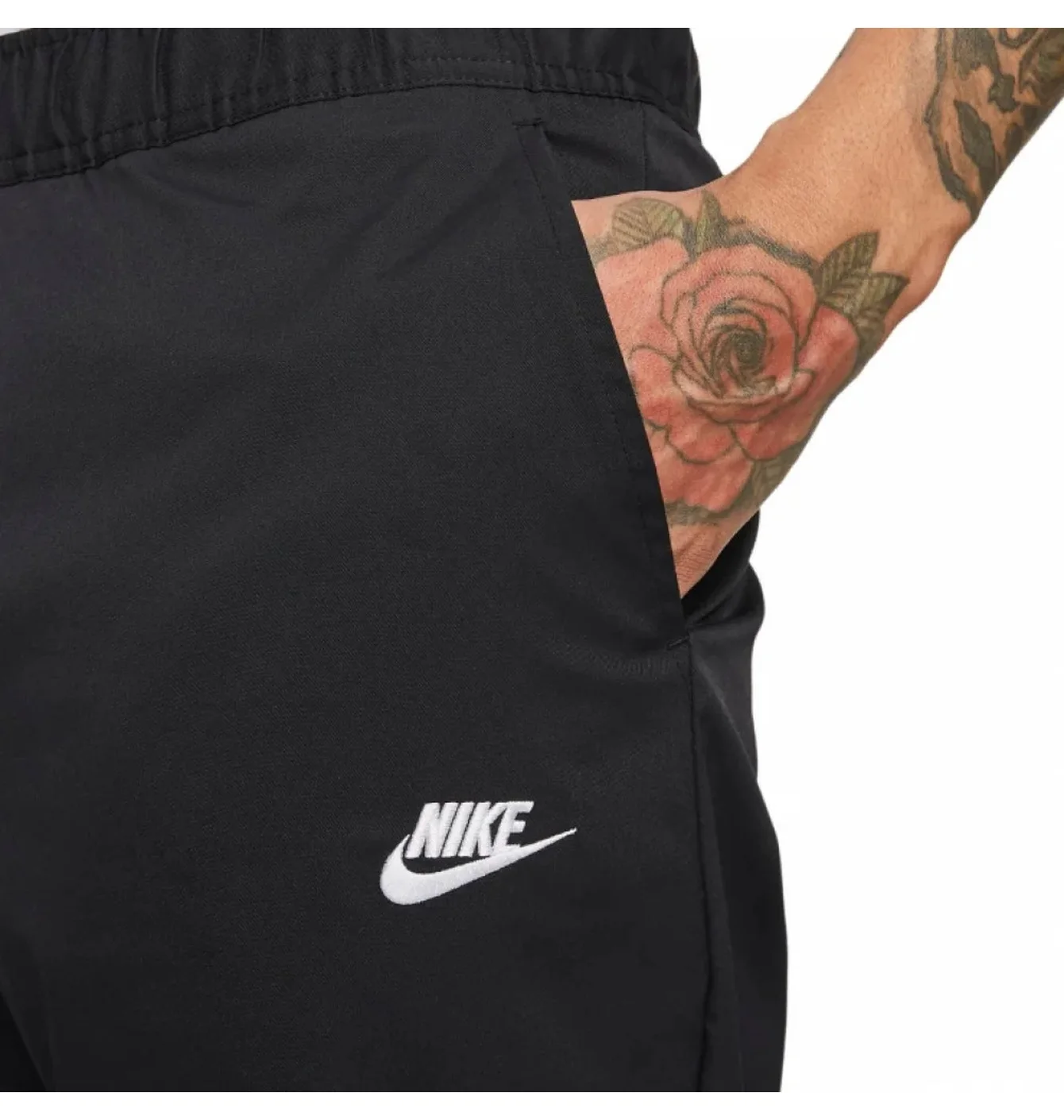 Штани чоловічі Nike Club Wvn Taper Leg Pant Black DX0623-010