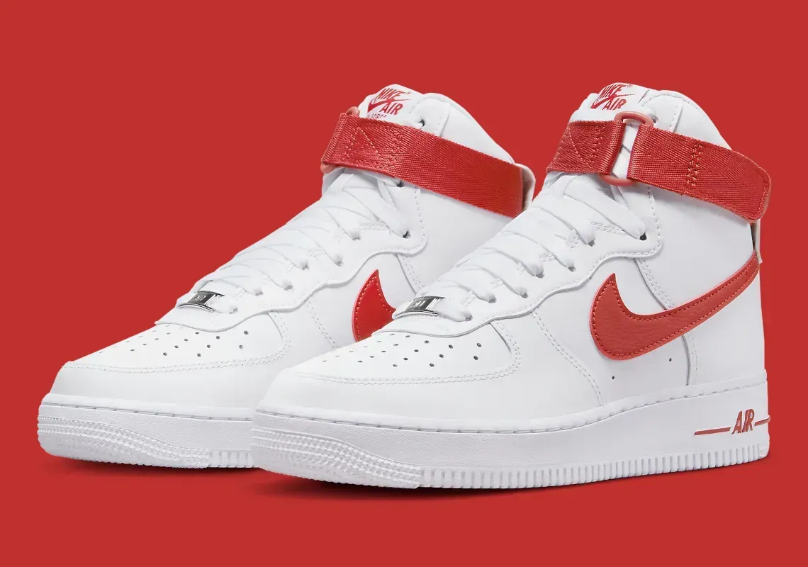 Кросівки жіночі Nike W Air Force 1 (DD9624-102)