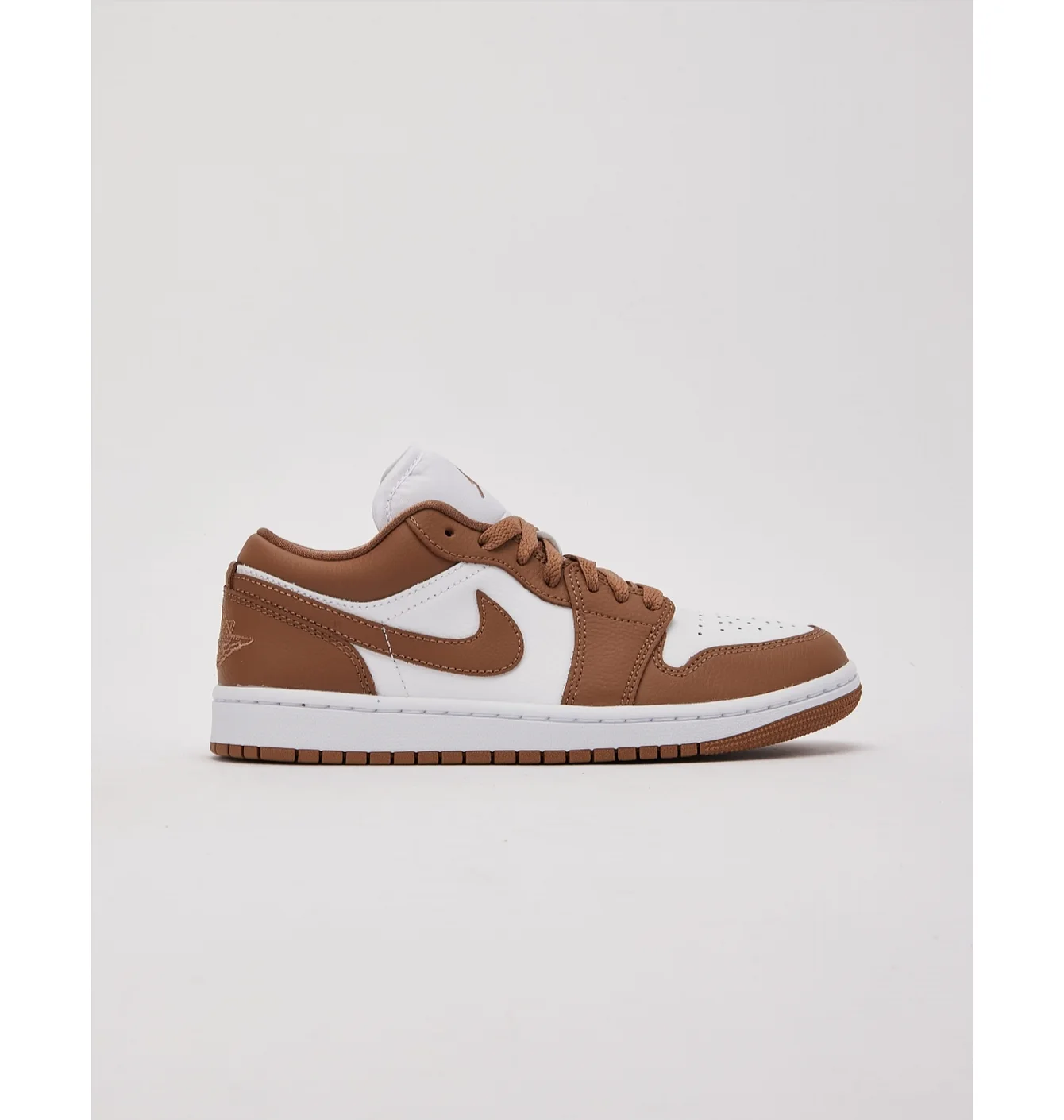 Кросівки жіночі Air Jordan 1 Low Brown/White DC0774-202