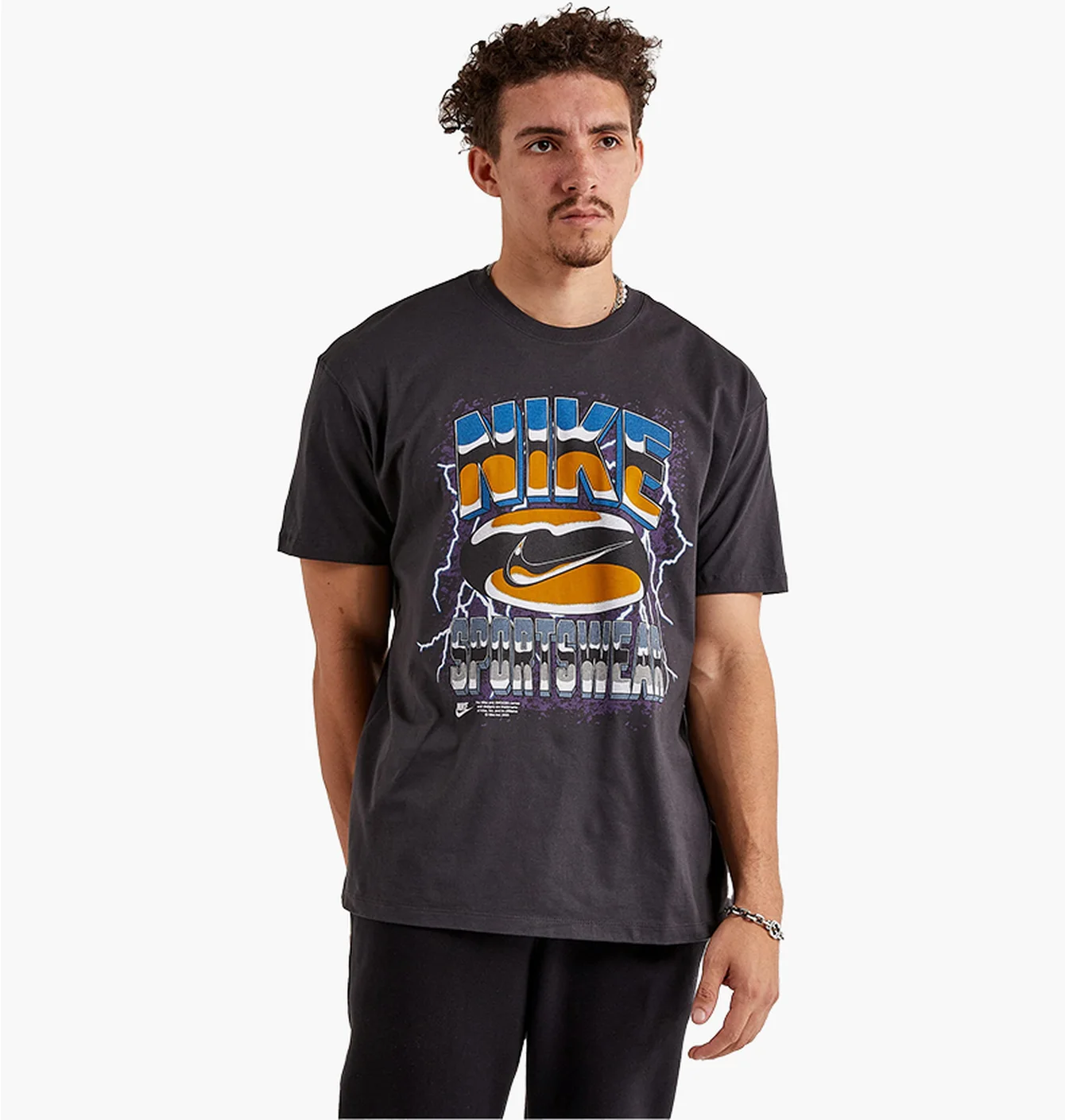 Футболка чоловіча Nike Sportswear Graphic Tee Black HJ5941-045