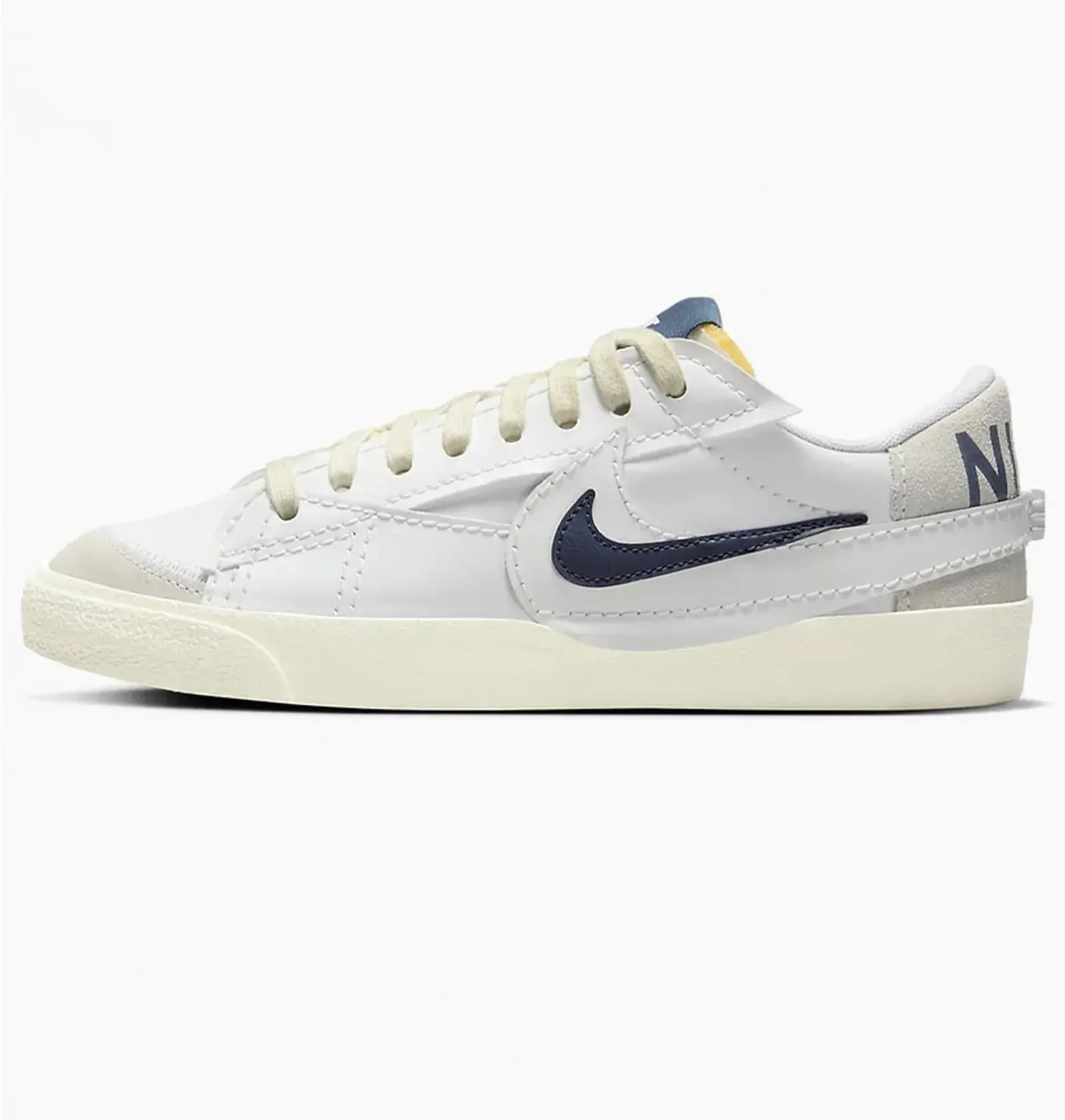 Кросівки чоловічі Nike Blazer Low '77 Jumbo Se (FD0378-121)