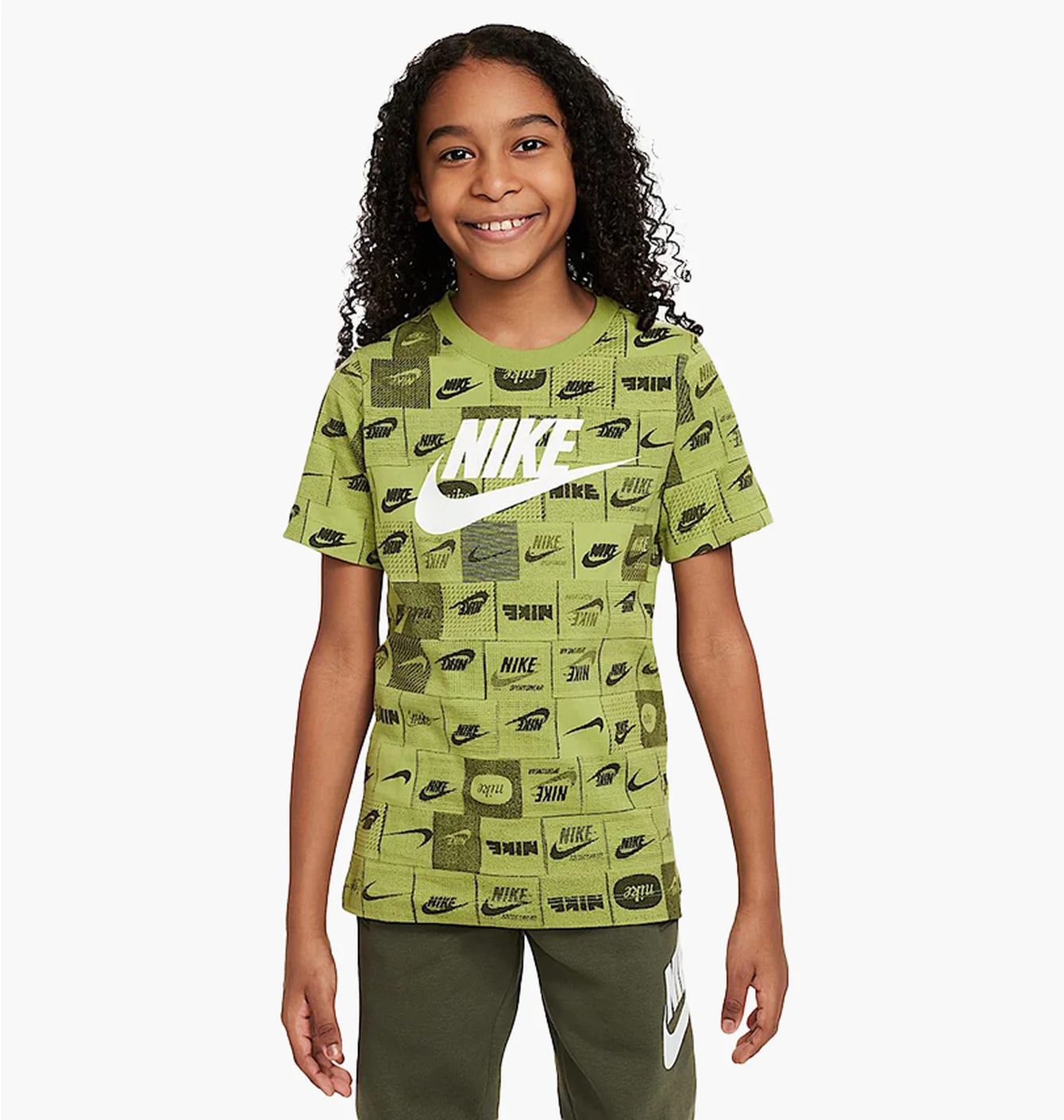 Футболка дитяча Nike Sportswear T-Shirt Green FN9609-377